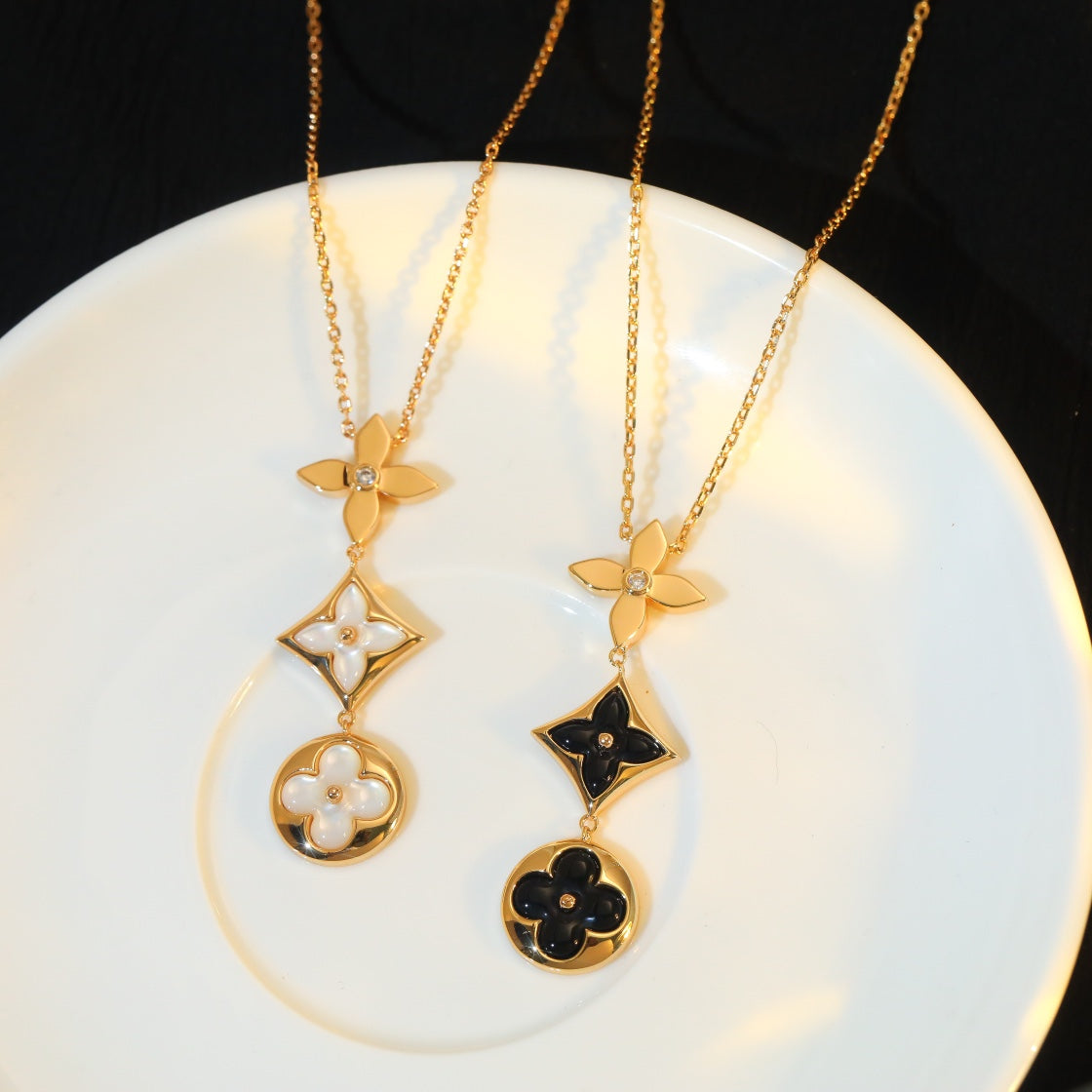 Mysitc STAR AND SUN ONYX PINK GOLD NECKLACE