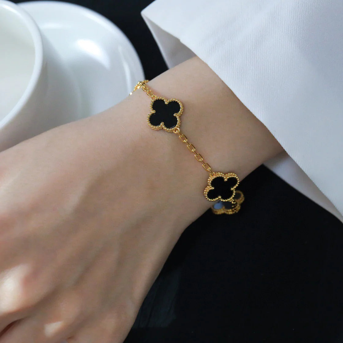 [Demi jewelry] CLOVER 5 MOTIF ONYXS BRACELET COLLECTION