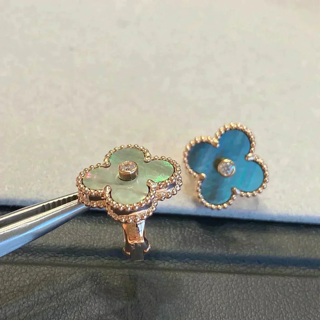 [Demi jewelry]CLOVER MEDIUM 1 MOTIFS GRAY MOP  DIAMOND EARRINGS