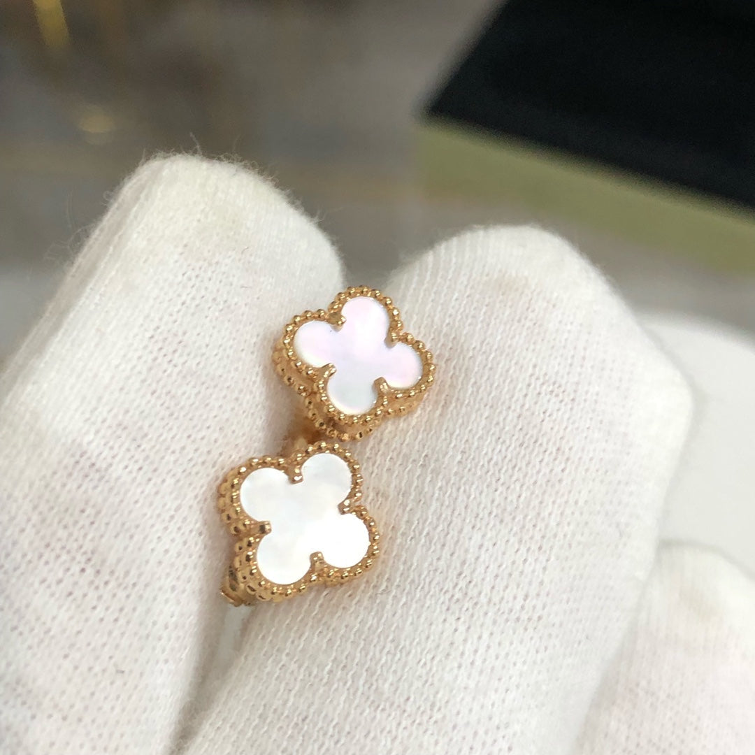 [Demi jewelry]CLOVER MINI GOLD EARRINGS