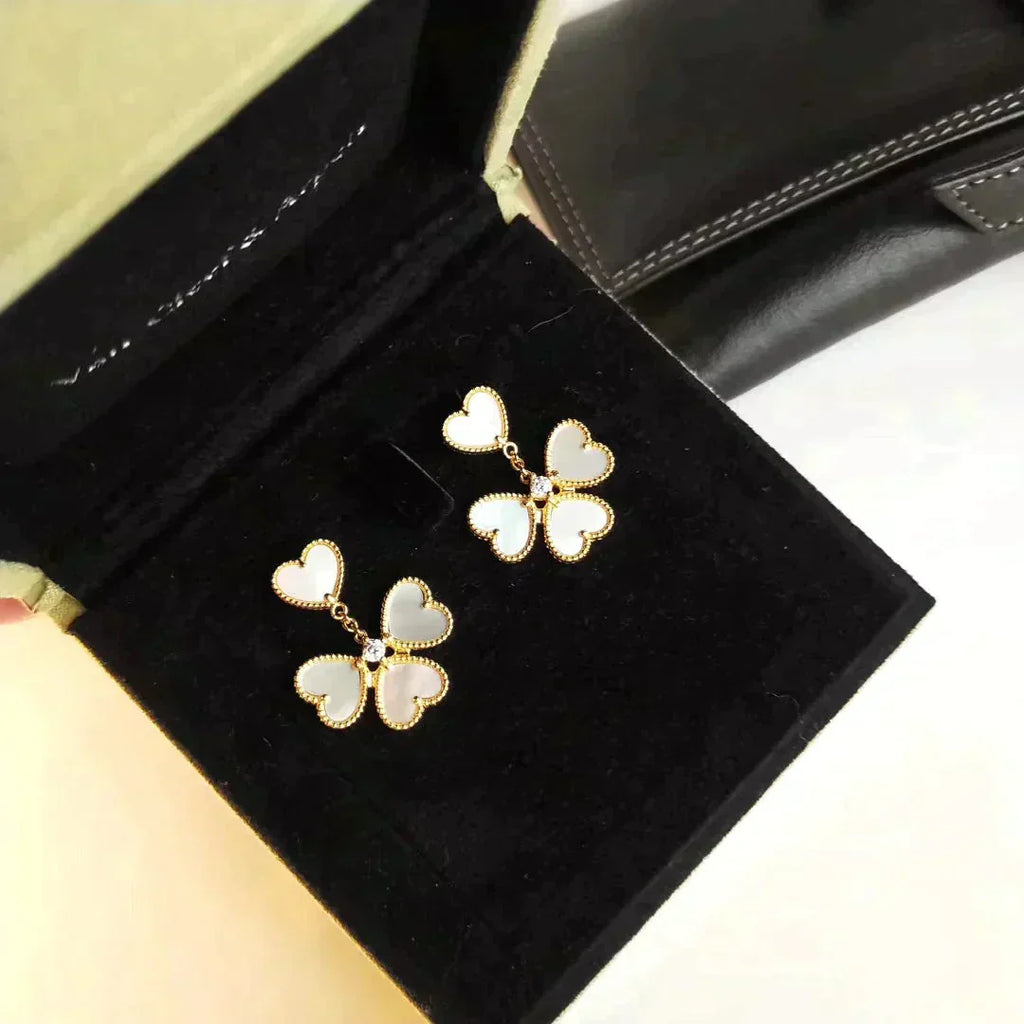 [Demi jewelry]CLOVER SWEET WHITE MOP EARRINGS