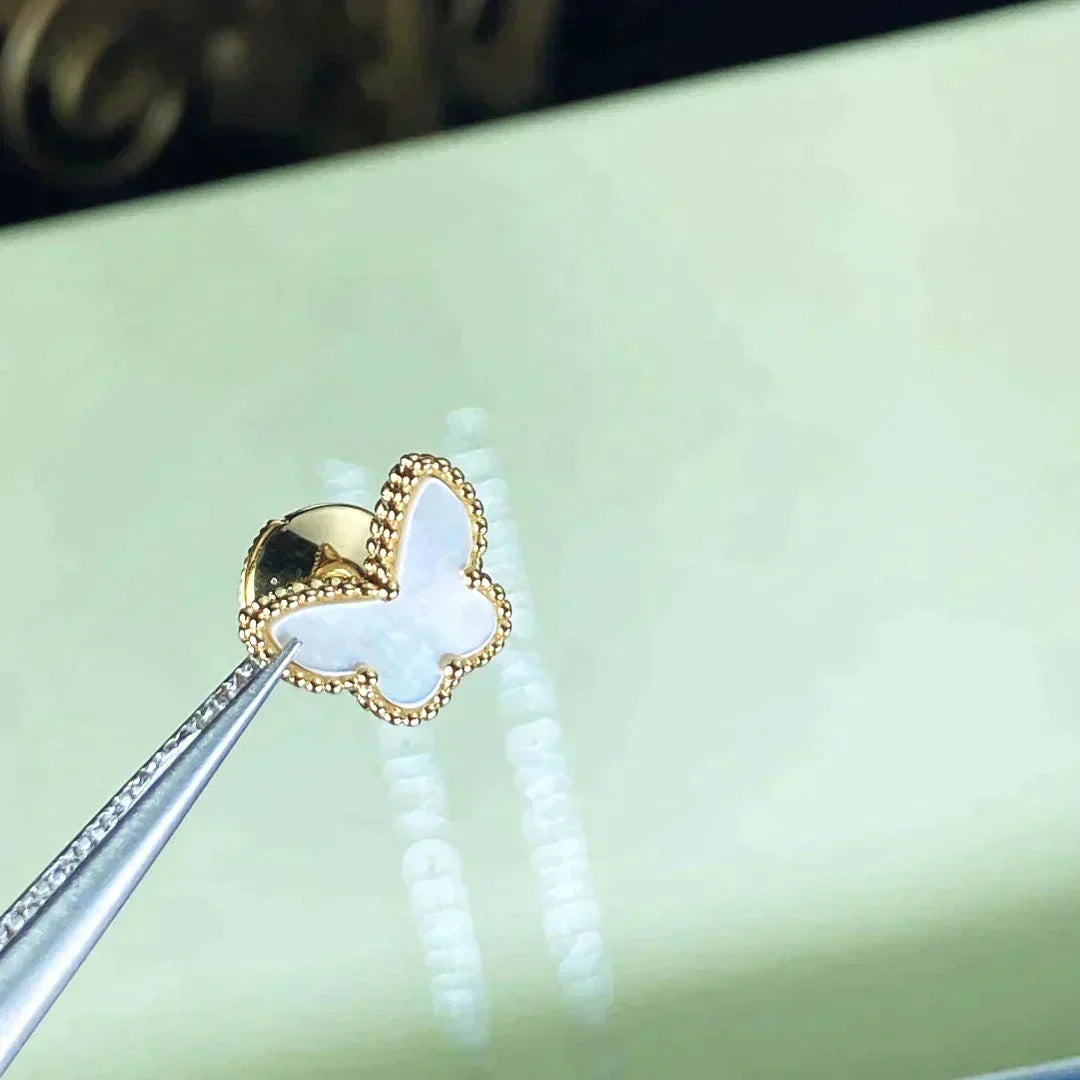 [Demi jewelry]SWEET BUTTERFLY MOP EARSTUDS