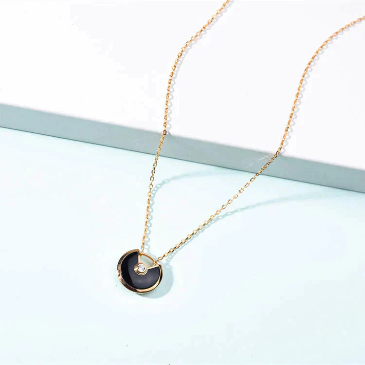 [Mystic]AMULETTE GOLD CARNELIAN ONYX NECKLACE