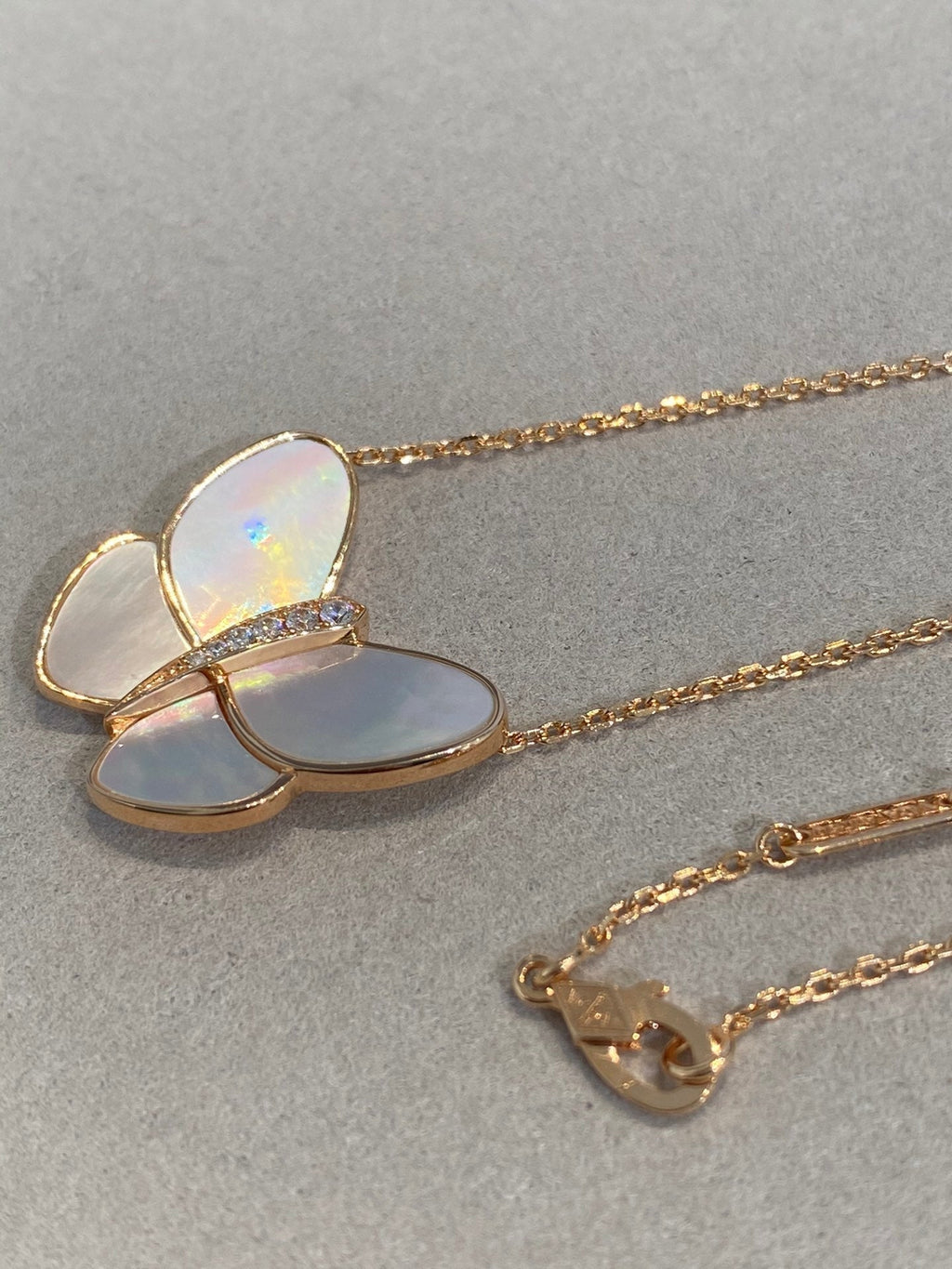 [Demi jewelry]BUTTERFLY GOLD MOP DIAMOND NECKLACE