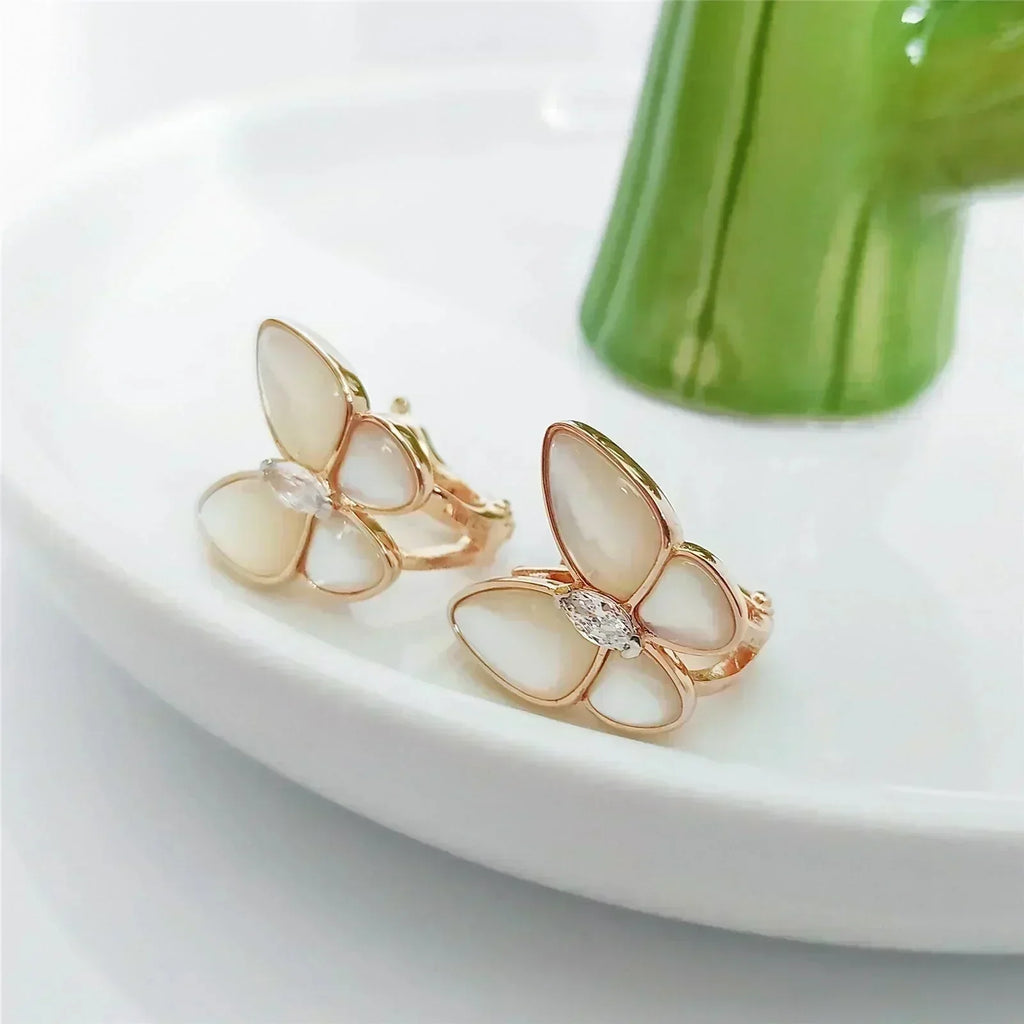 [Demi jewelry]BUTTERFLY MOP DIAMOND EARRINGS