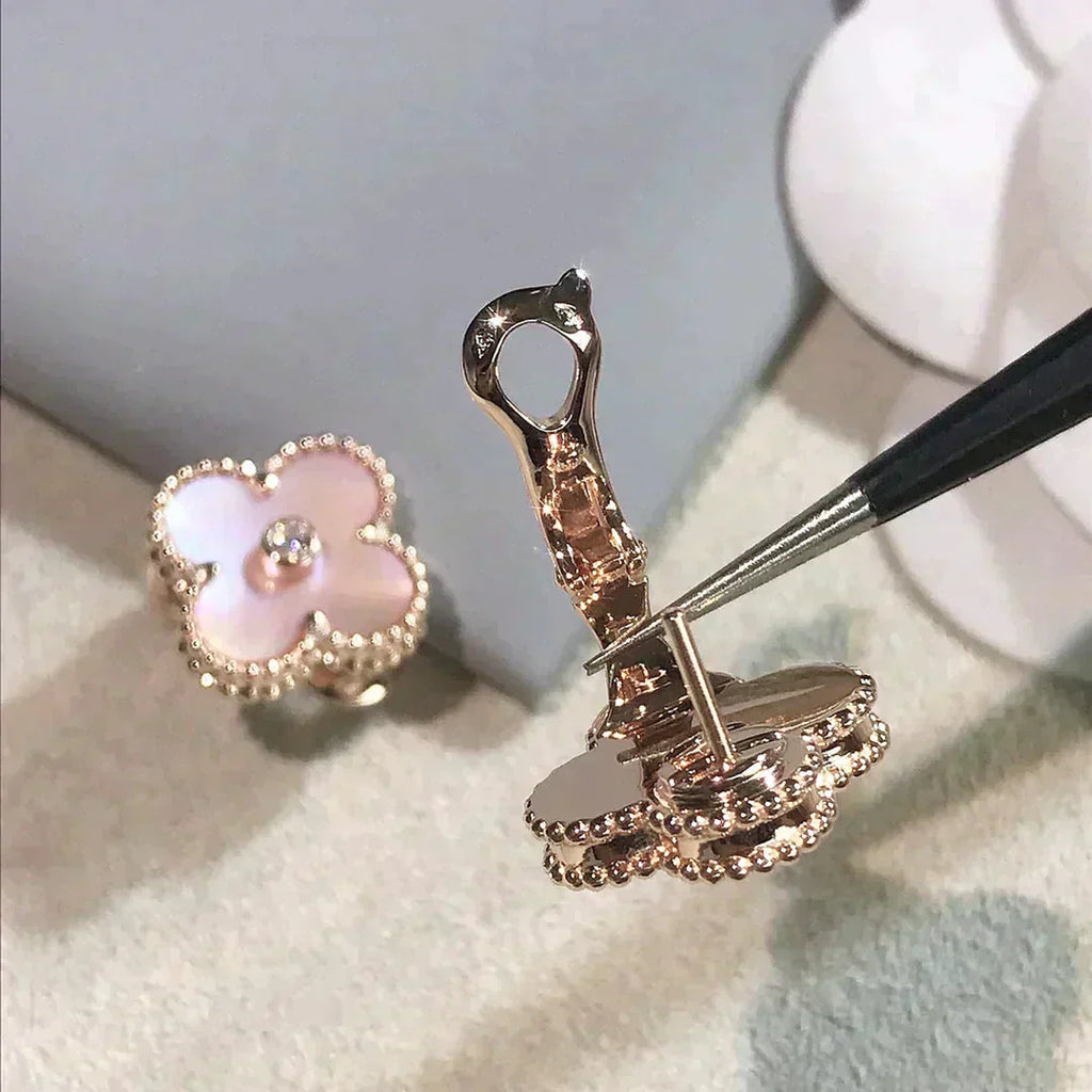 [Demi jewelry]CLOVER MEDIUM 1 MOTIFS  PINK MOP DIAMOND EARRINGS