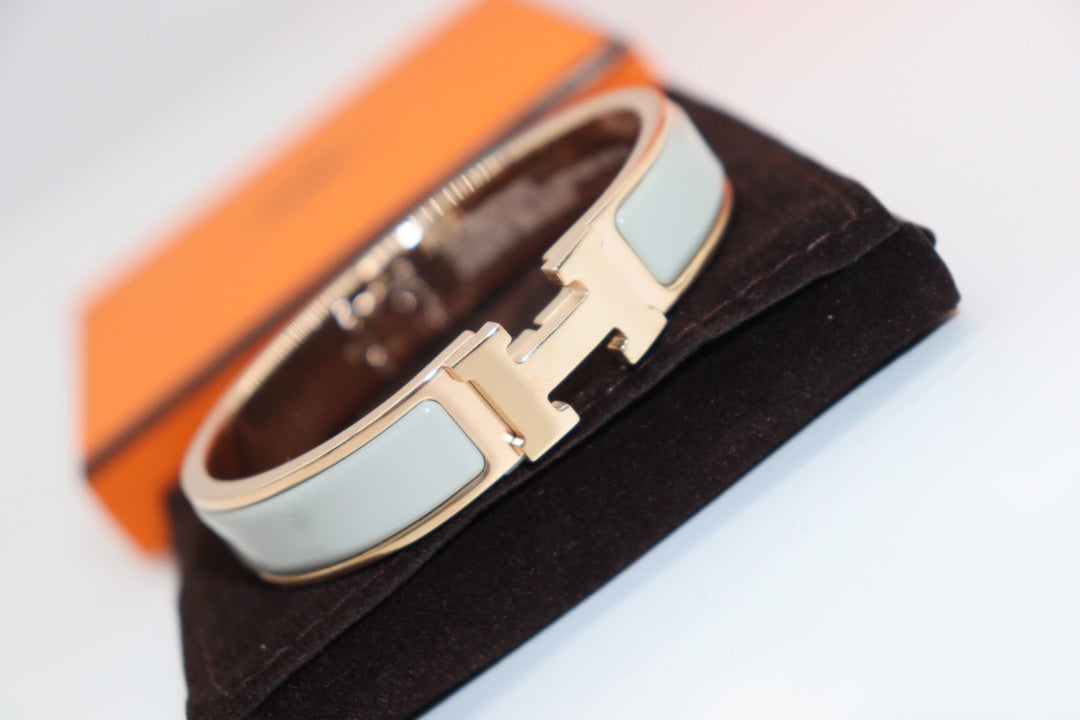[Mystic]H LIGHT BLUE BRACELET