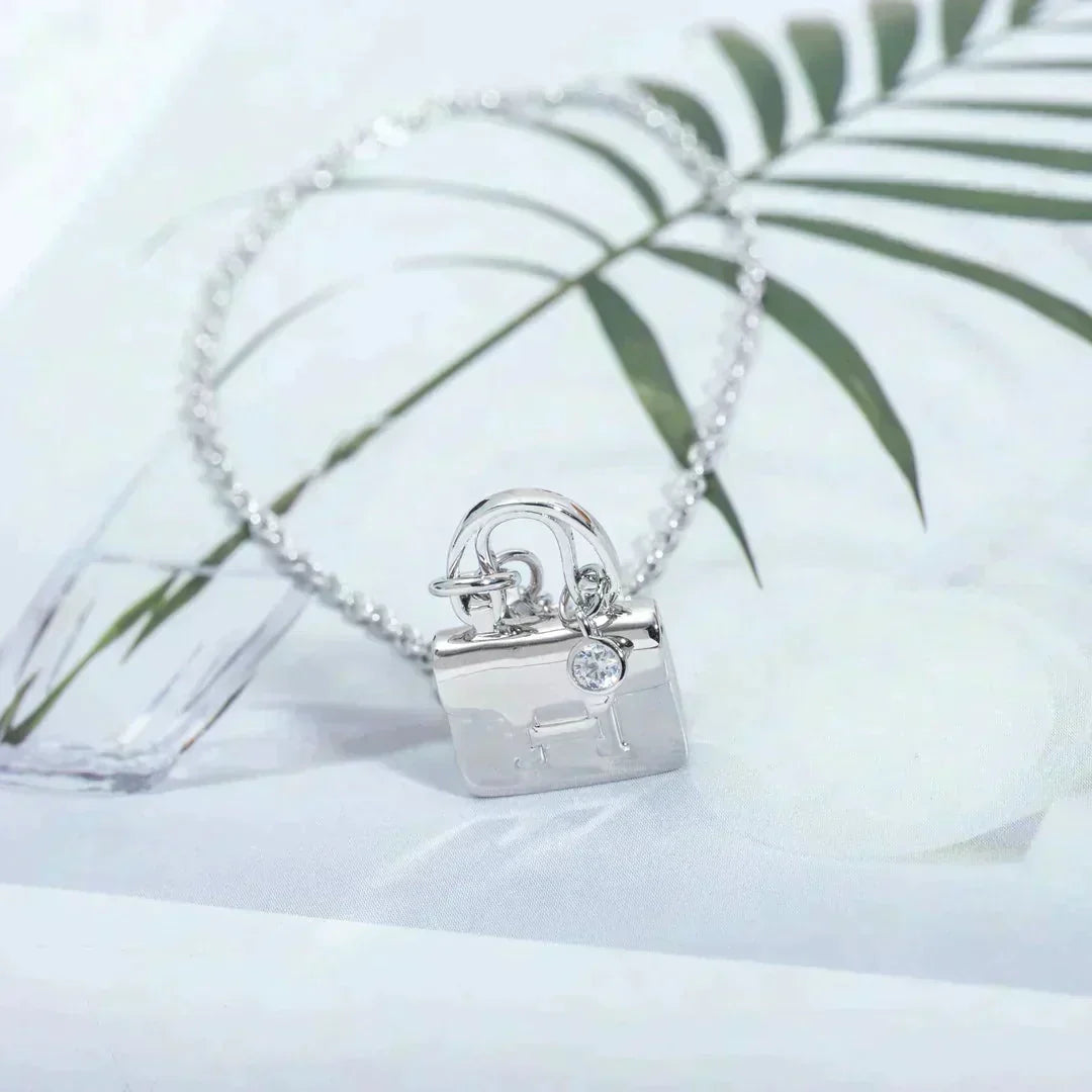 [Demi jewelry]AMULETTE PEDANT SILVER NECKLACE