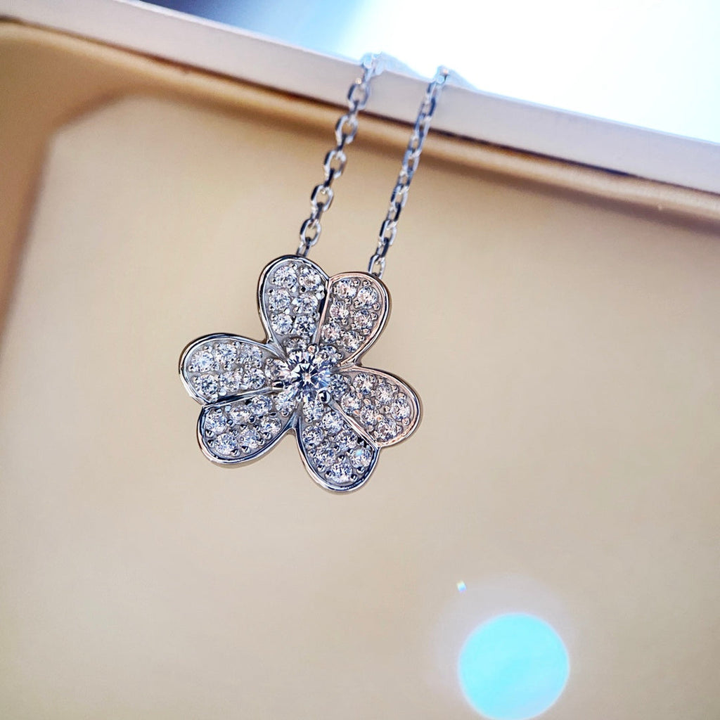 [Demi jewelry]CLOVER DIAMOND NECKLACE SILVER