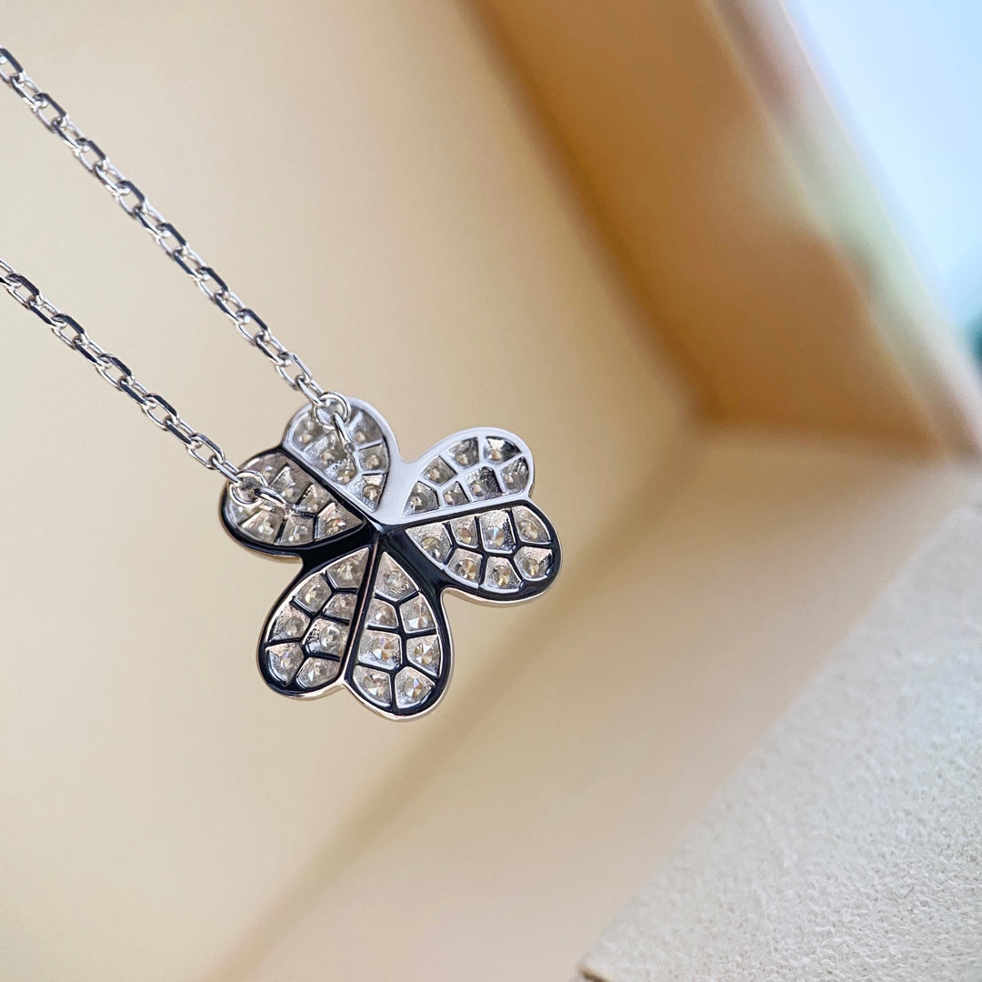 [Demi jewelry]CLOVER DIAMOND NECKLACE SILVER