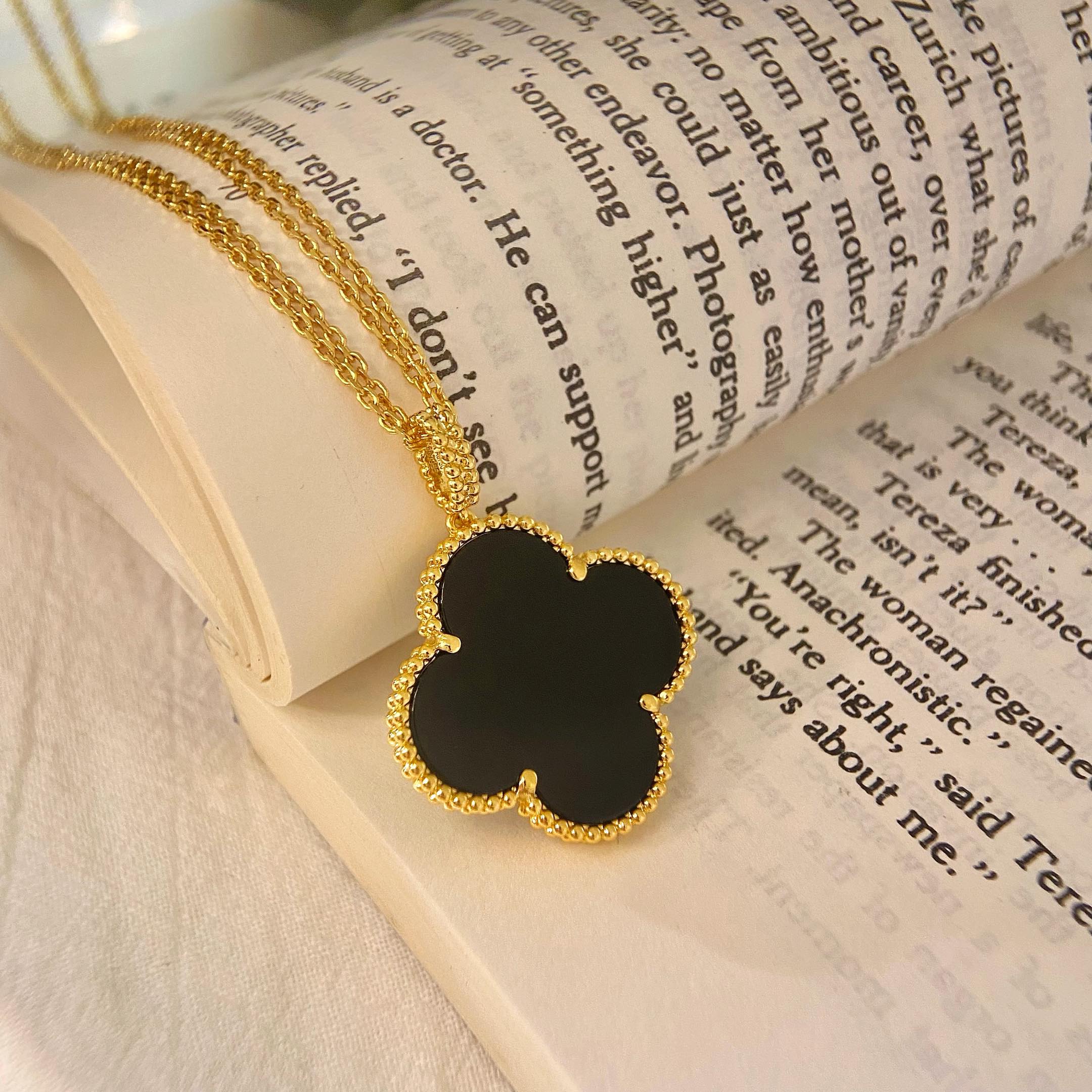 [Demi jewelry]CLOVER 25MM NECKLACE GOLD ONYX