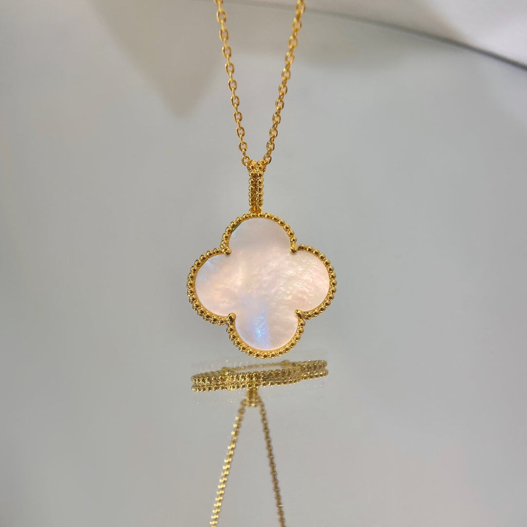 [Demi jewelry]CLOVER 25MM MOP LARGE PENDANT NECKLACE
