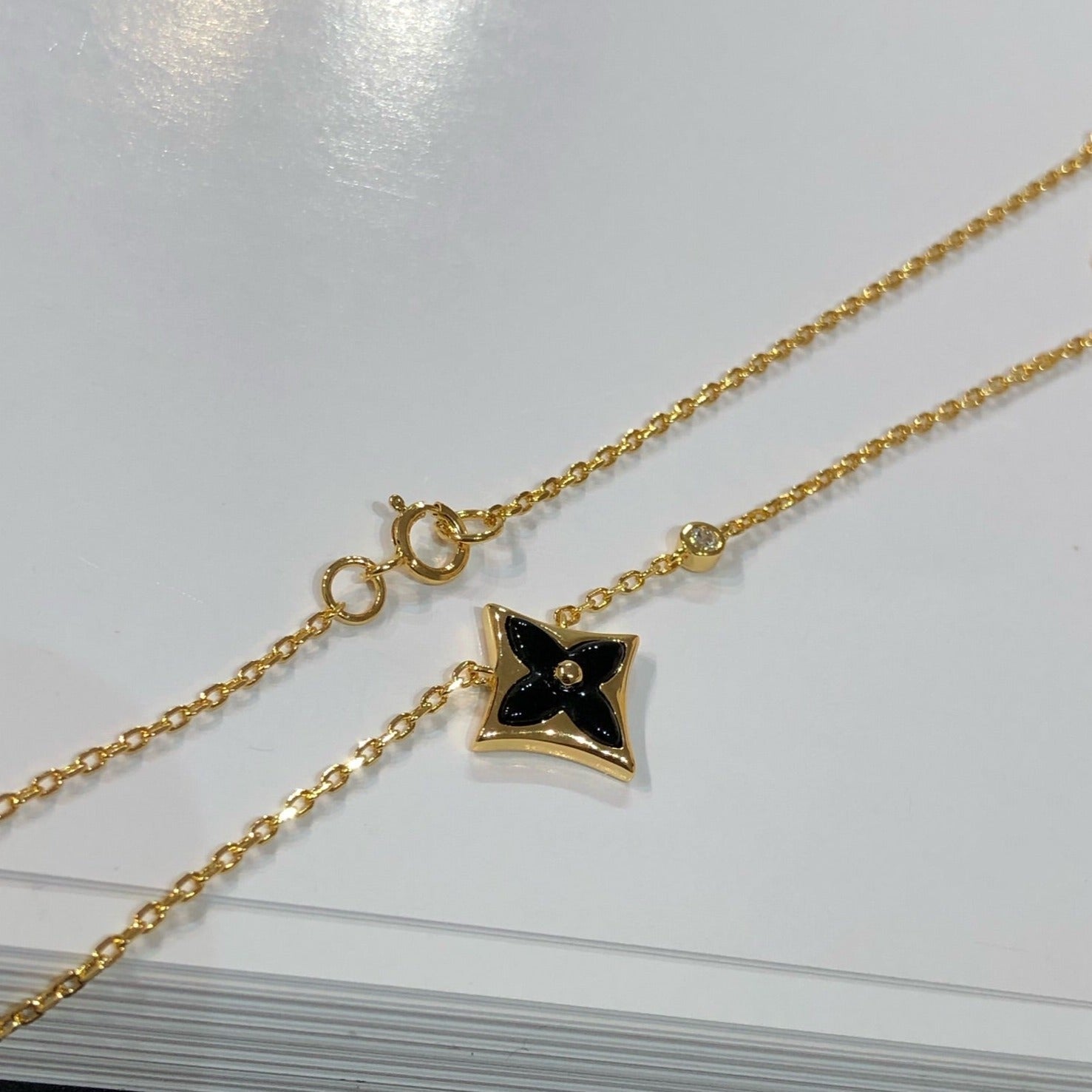 [Demi jewelry]STAR BLACK MOP NECKLACE