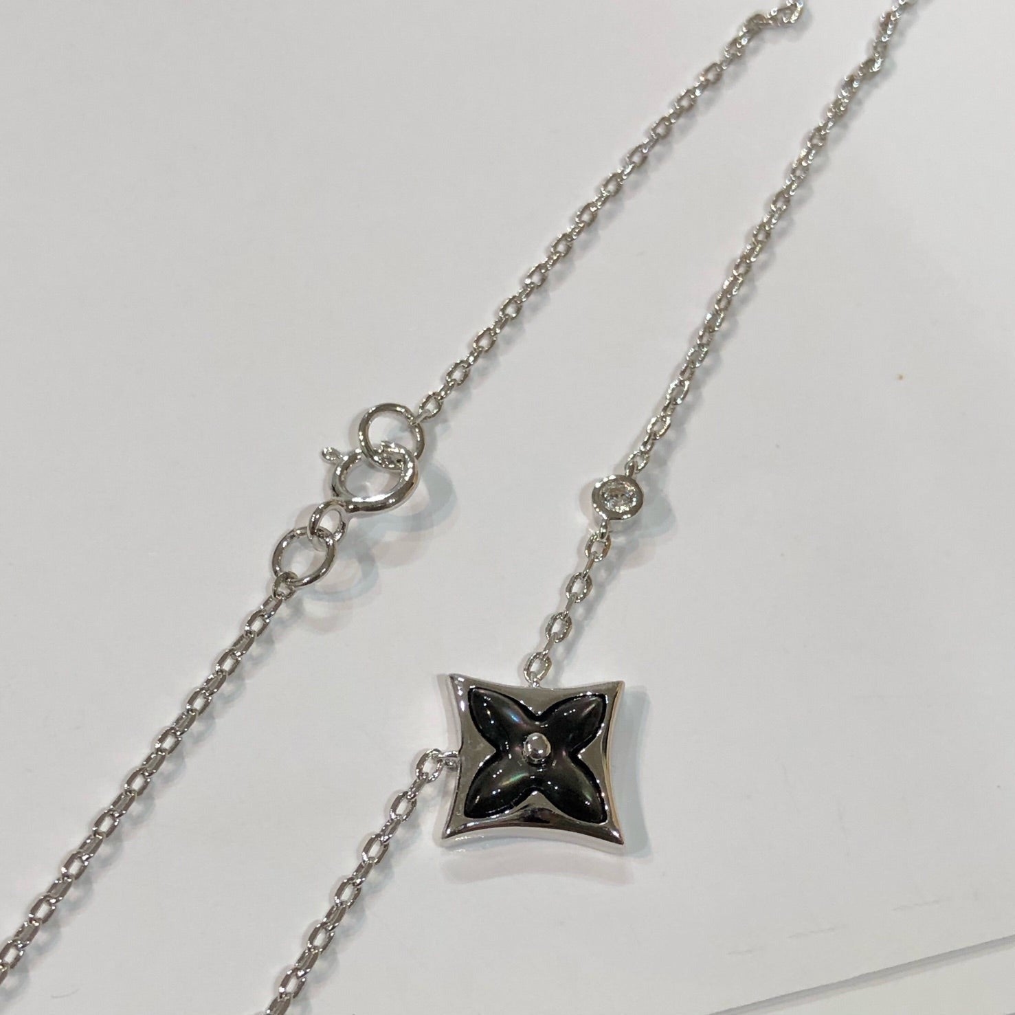 [Demi jewelry]STAR BLACK MOP NECKLACE