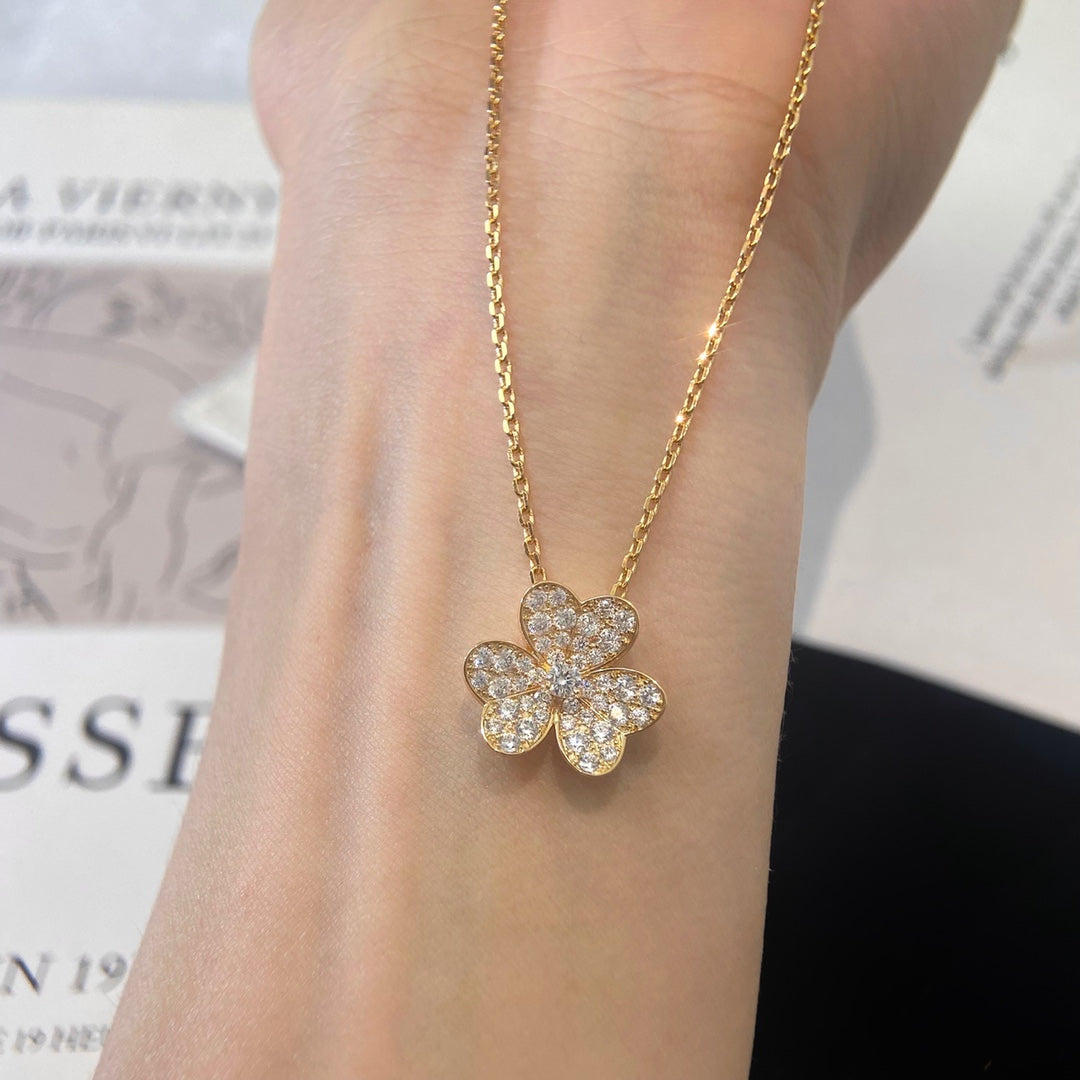[Demi jewelry]FLOWER DIAMOND NECKLACE