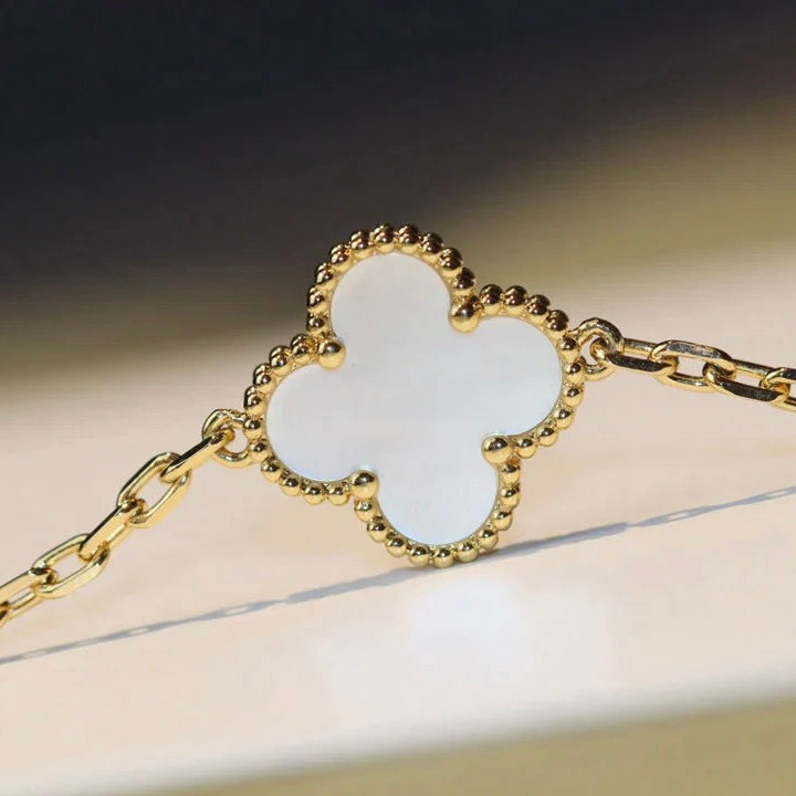 [Demi jewelry]CLOVER 20 MOTIFS WHITE MOP NECKLACE