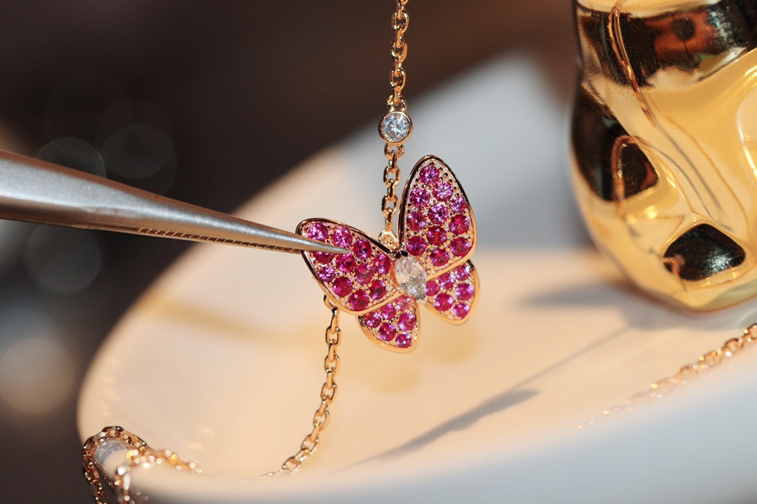 [Demi jewelry]BUTTERFLY RED DIAMOND ROSE GOLD NECKLACE