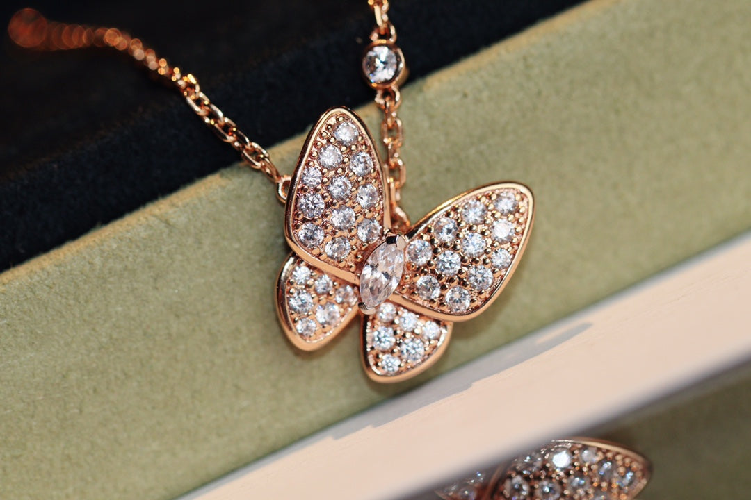 [Demi jewelry]BUTTERFLY DIAMOND NECKLACE