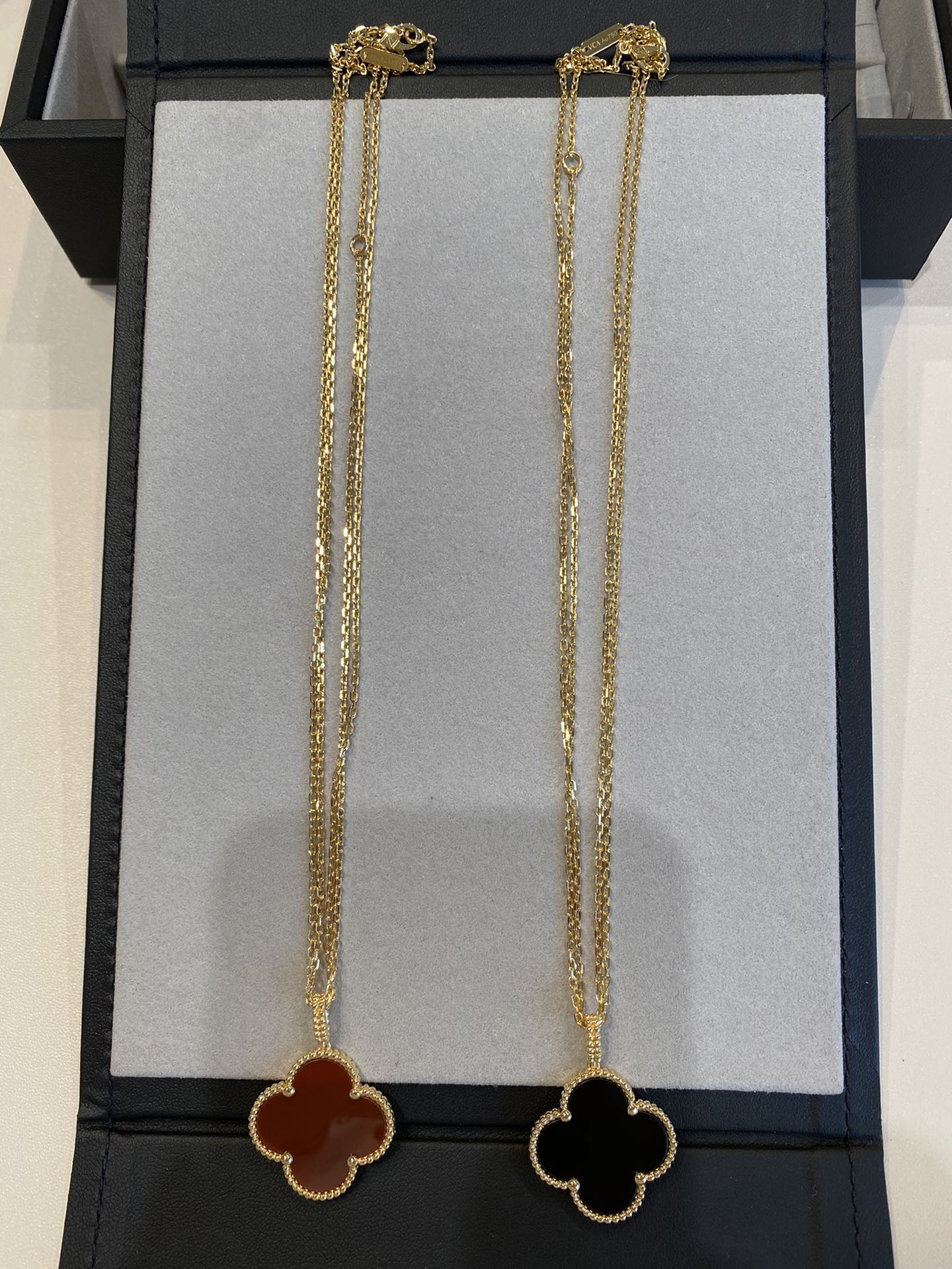 [Demi jewelry]CLOVER 25MM NECKLACE GOLD CARNELIAN