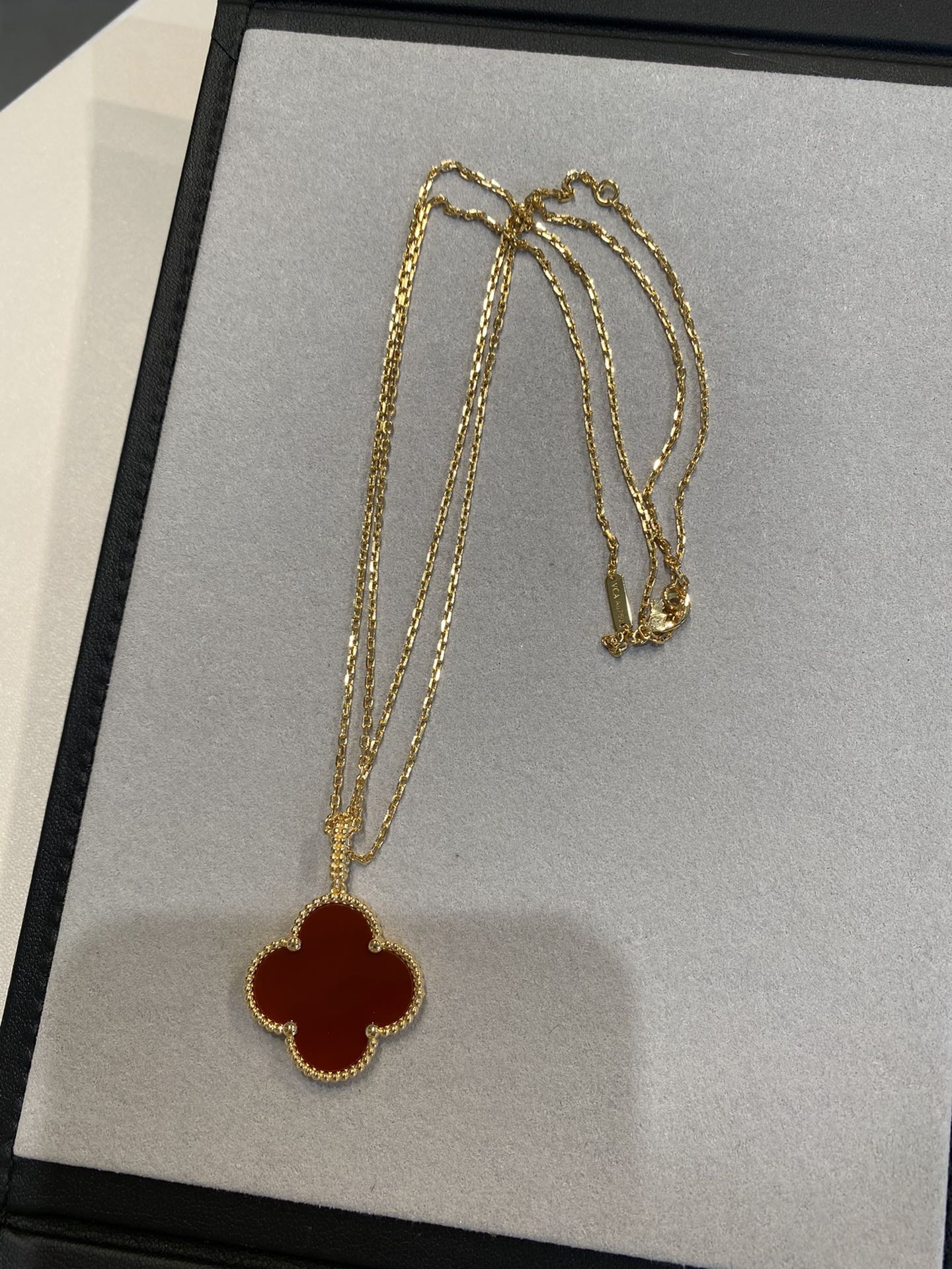 [Demi jewelry]CLOVER 25MM NECKLACE GOLD CARNELIAN