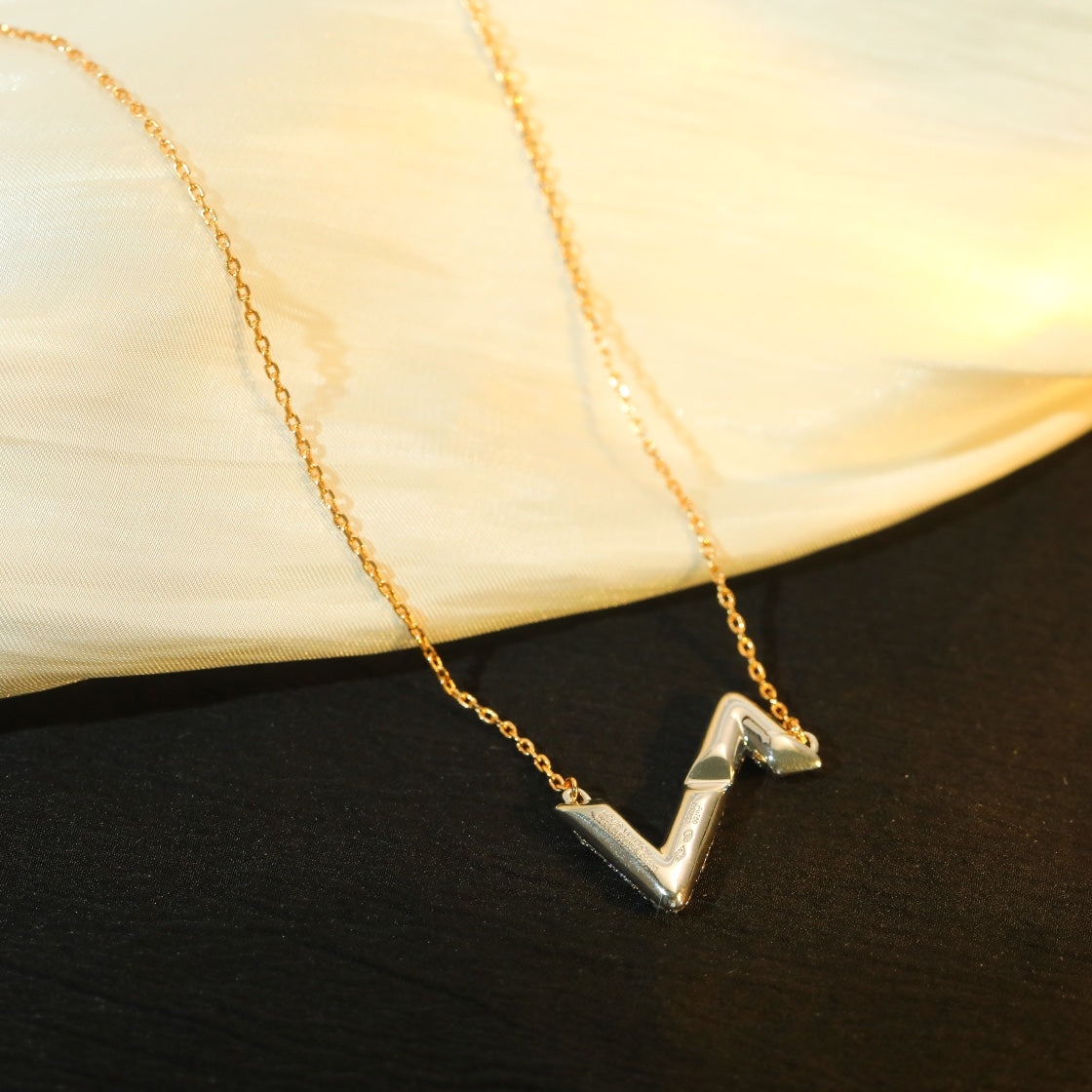 [Demi jewelry]VOLT SILVER DIAMOND PEDANT NECKLACE