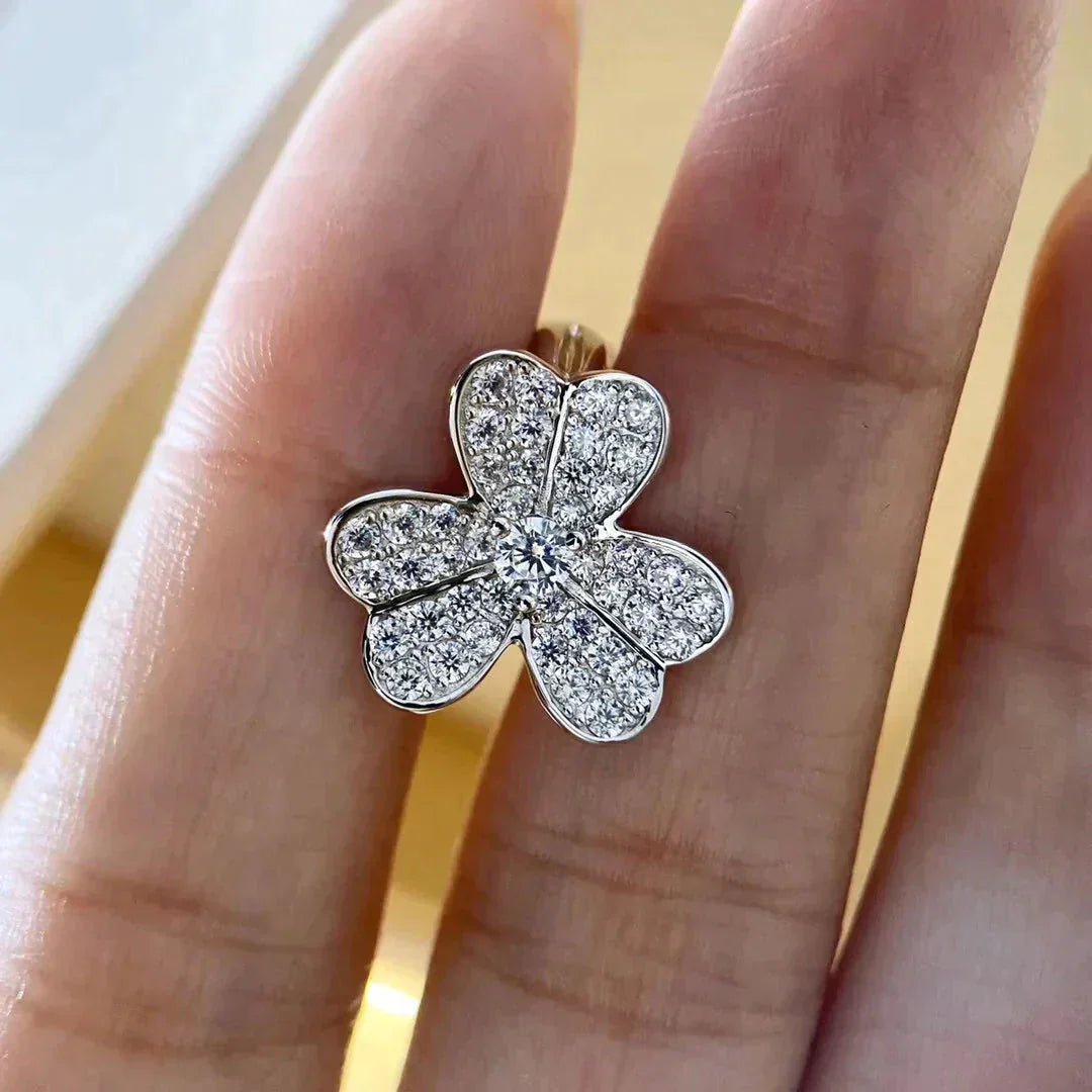 [Demi jewelry]CLOVER COMOS DIAMOND EARRINGS SILVER