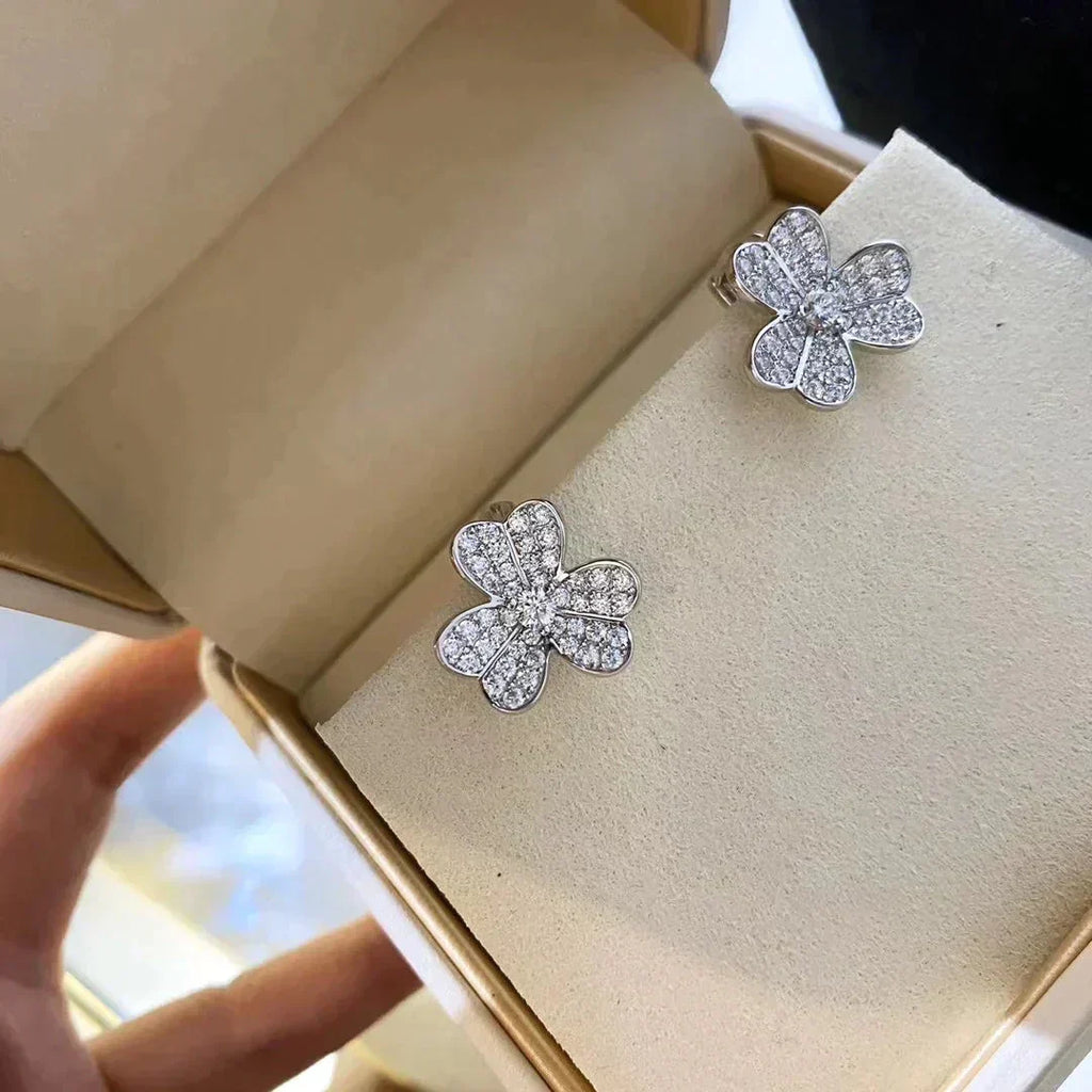 [Demi jewelry]CLOVER COMOS DIAMOND EARRINGS SILVER
