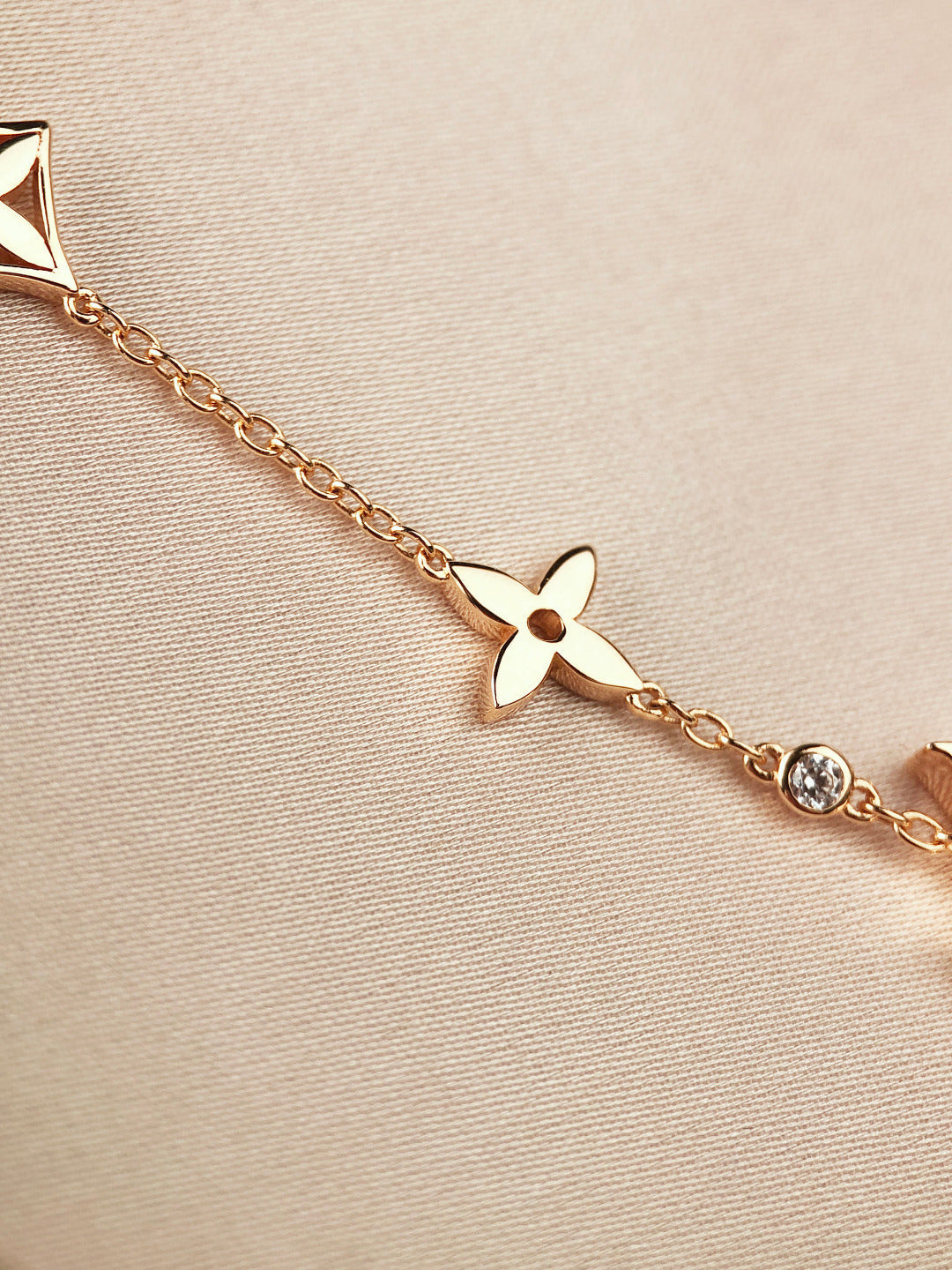 [Mystic]STAR AND SUN 7 MOTIFS GOLD BRACELET