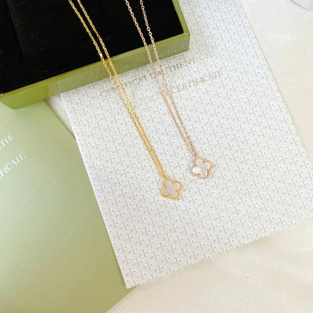 [Mystic]CLOVER MINI 9.5MM WHITE MOTHER-OF-PEARL NECKLACE
