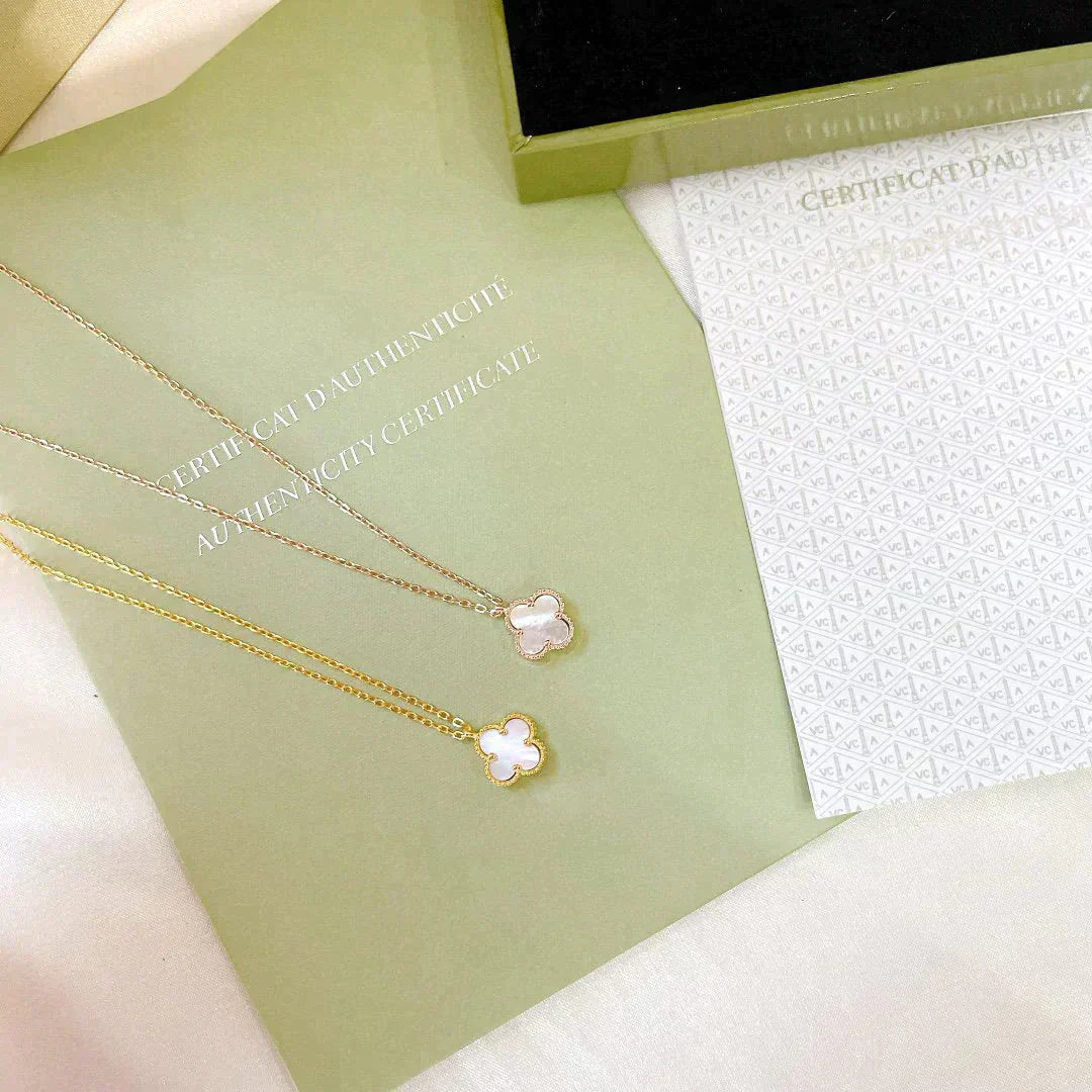 [Demi jewelry]CLOVER MINI 9.5MM WHITE MOTHER-OF-PEARL NECKLACE