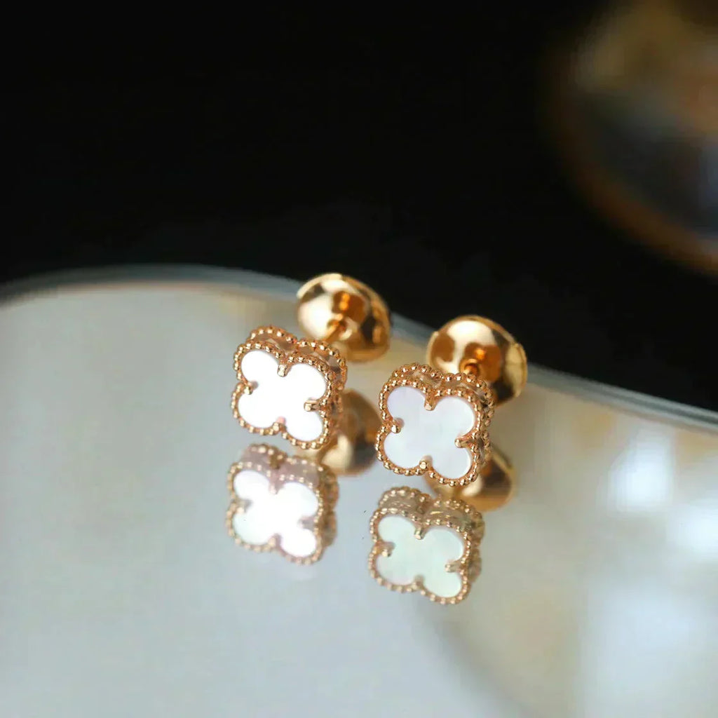 [Demi jewelry]CLOVER MINI 9.5MM WHITE MOP EARRINGS