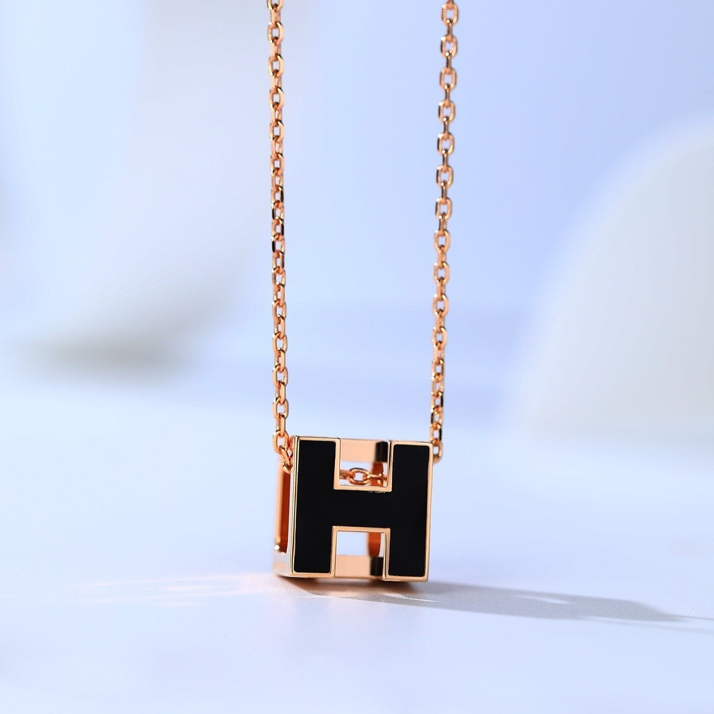 [Demi jewelry]H CAGE PINK GOLD NECKLACE