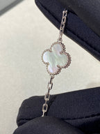 [Demi jewelry]CLOVER WHITE PEARL MOP 5 MOTIF BRACELET COLLECTION