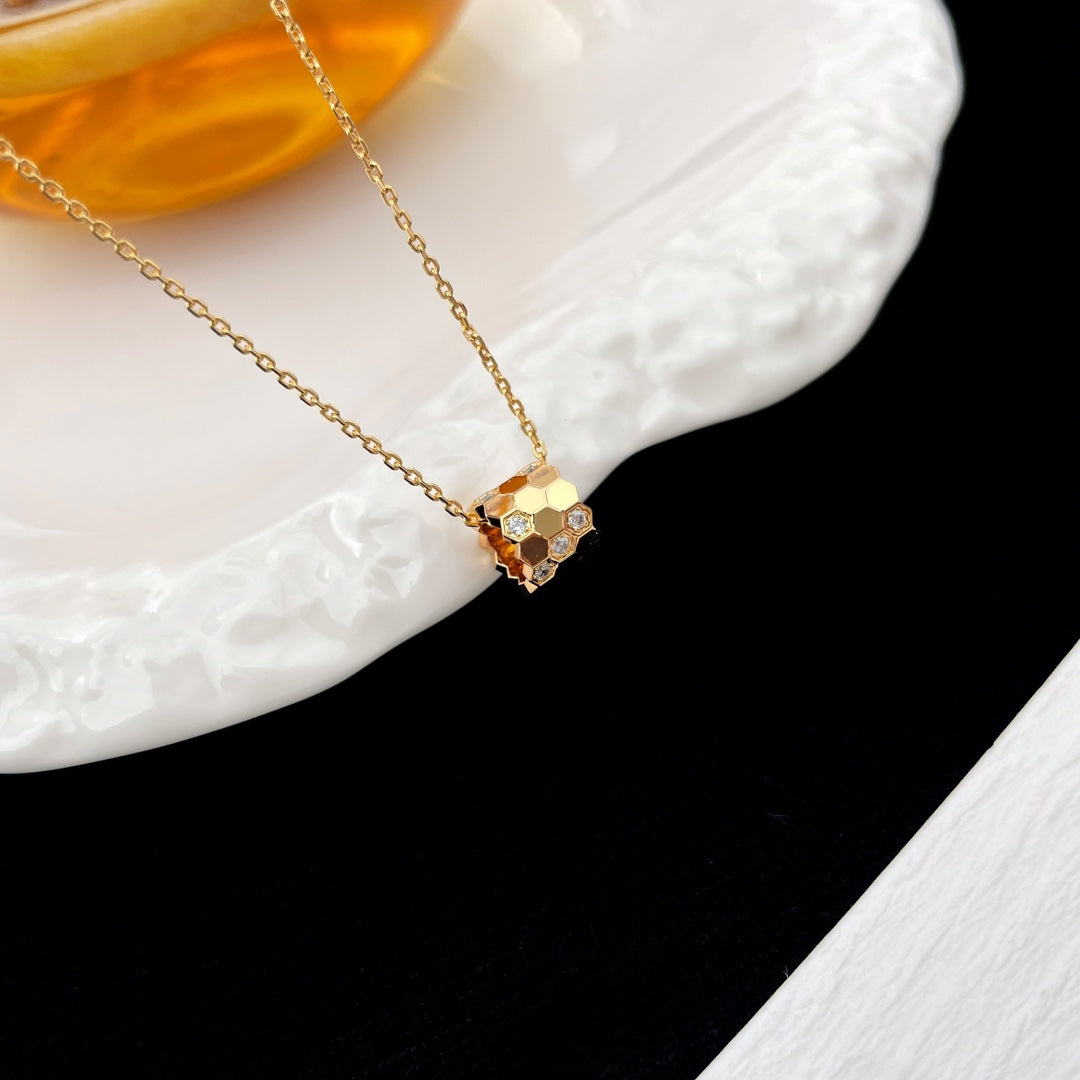 [Demi jewelry]BEE MINI PEDANT DIAMOND NECKLACE