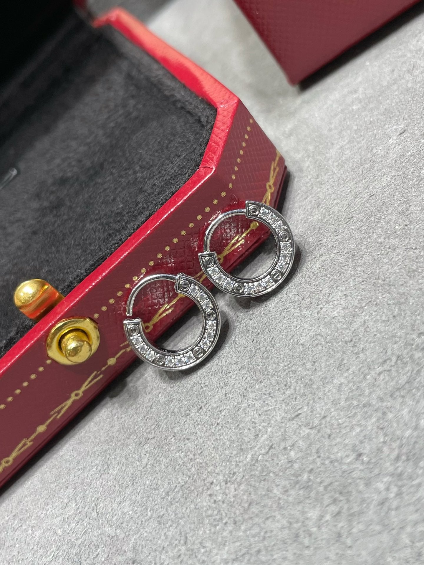 [Demi jewelry]LOVE DIAMOND EARRINGS