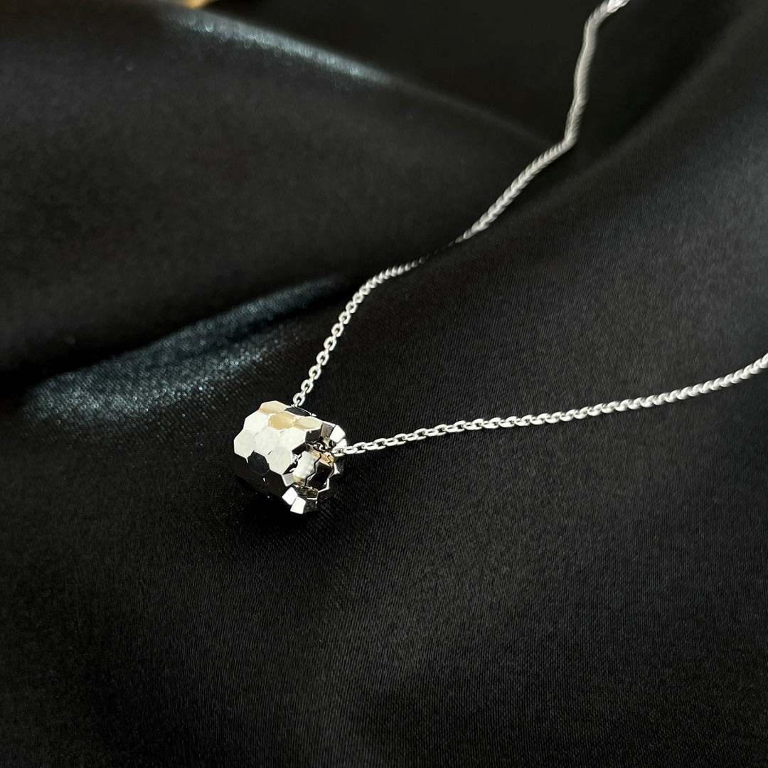 [Demi jewelry]BEE MINI NECKLACE