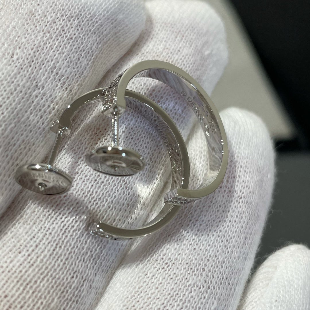 [Demi jewelry]LOVE DIAMOND SILVER HOOP EARRINGS