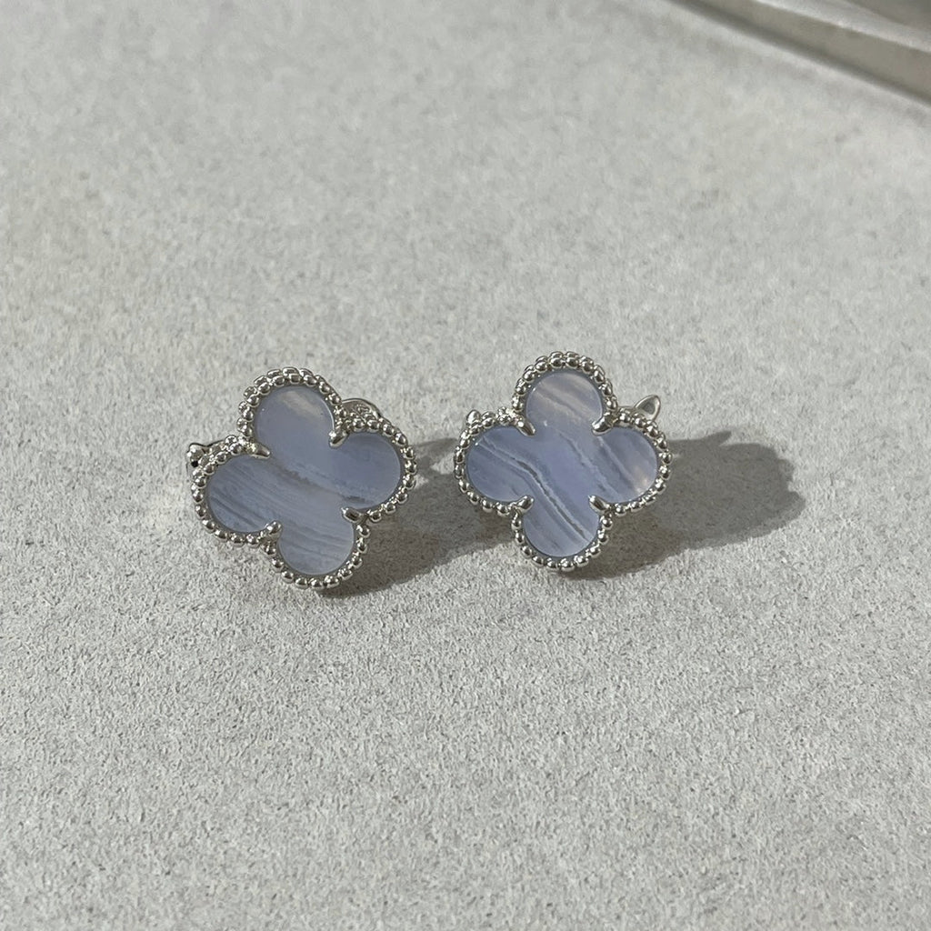 [Demi jewelry]CLOVER CHALCEDONY SILVER STUD EARRINGS