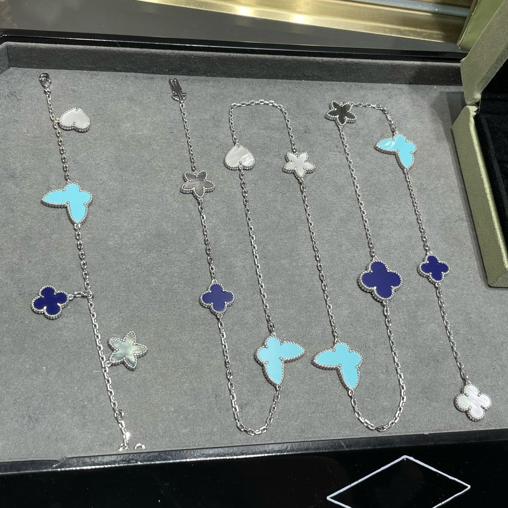 [Demi jewelry]LUCKY CLOVER SILVER 11 MOTIF NECKLACE
