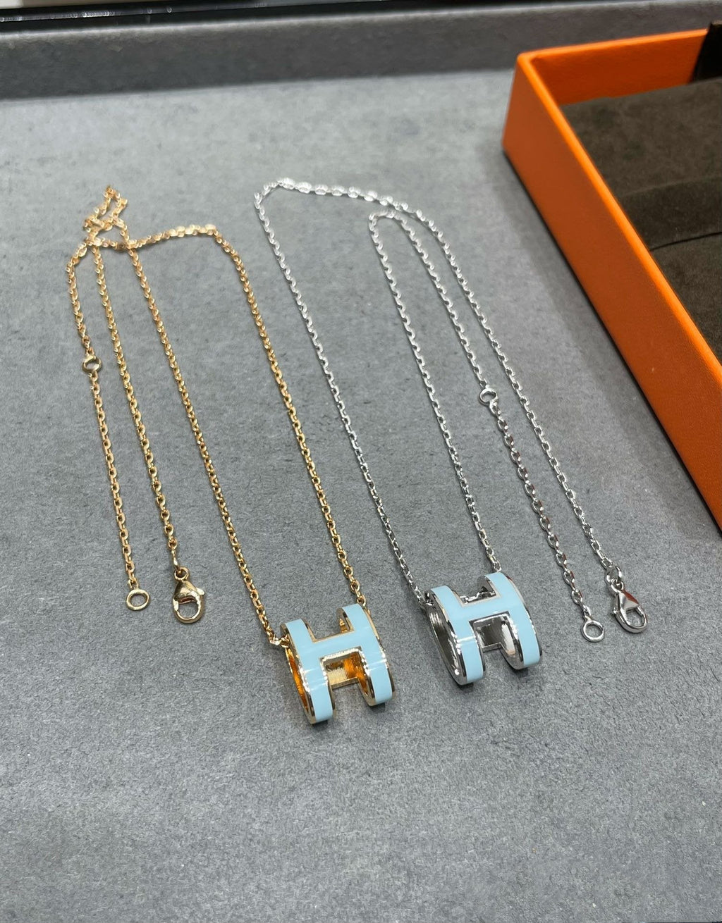 [Demi jewelry]POP H SKY BLUE NECKLACE