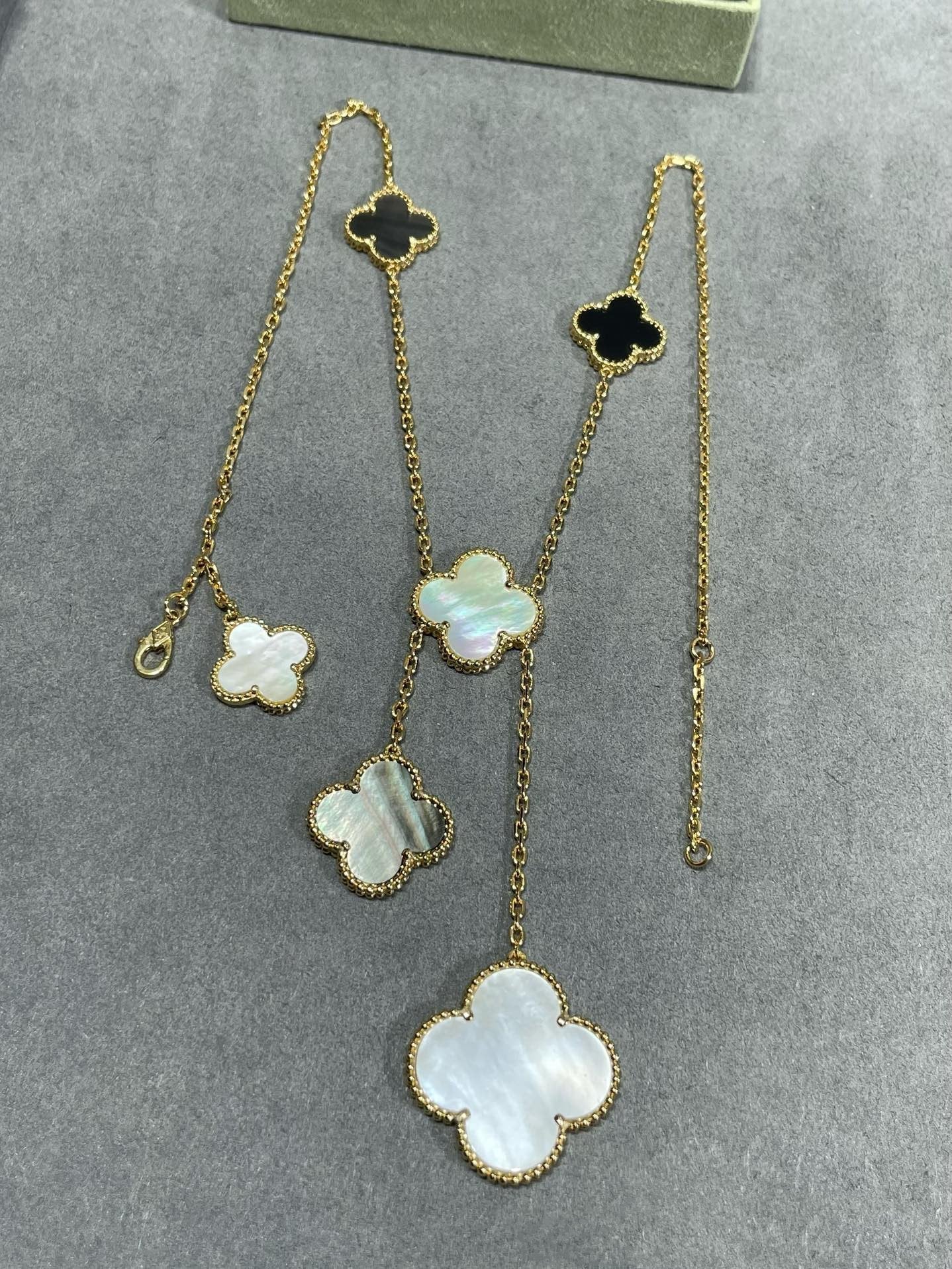 [Demi jewelry]CLOVER 6 MOTIF MOP ONYX GOLD NECKLACE