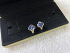 [Demi jewelry]CLOVER PIETERSITE MEDIUM STUD EARRINGS