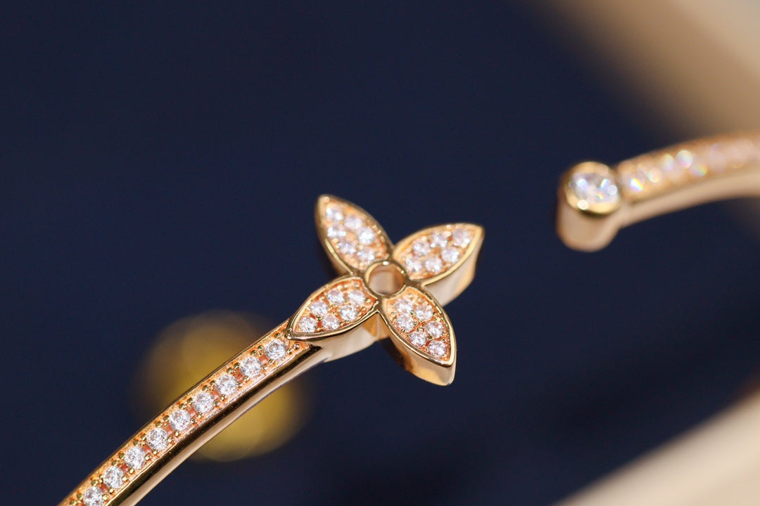 [Demi jewelry]IDYLLE PINK GOLD OPEN BRACELET DIAMOND PAVED