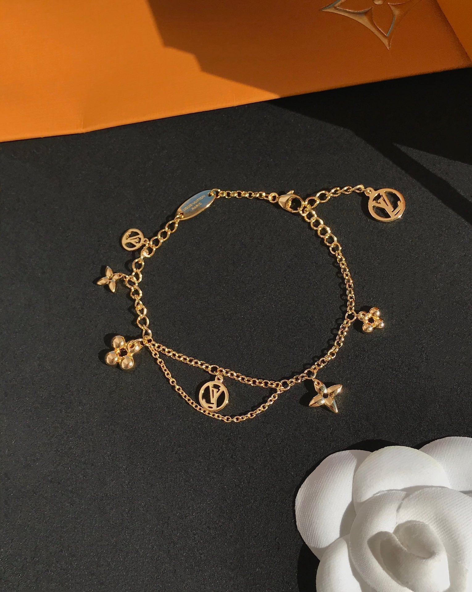 [Demi jewelry]BLOOMING PINK GOLD MOP BRACELET