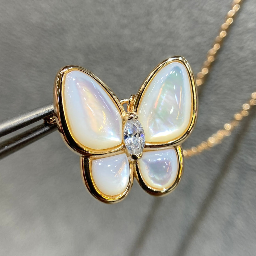 [Demi jewelry]BUTTERFLY MOP DIAMOND NECKLACE