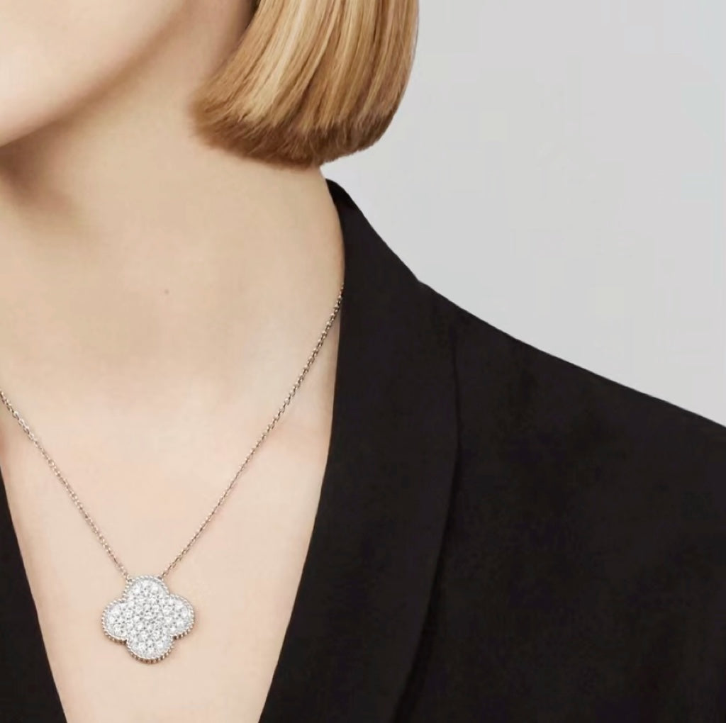 [Demi jewelry]CLOVER 25MM LARGE PENDANT DIAMOND PAVED SILVER NECKLACE