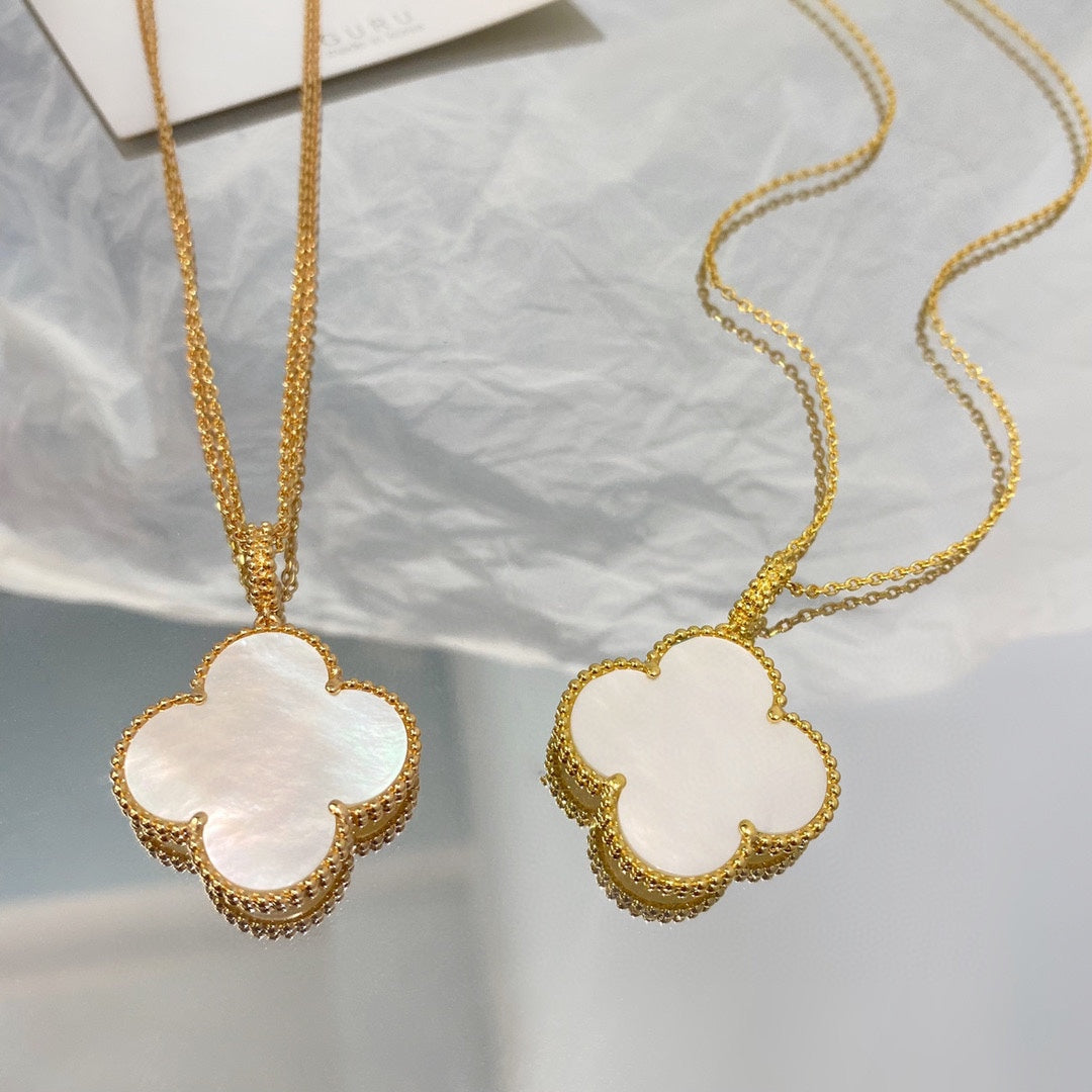 [Demi jewelry]CLOVER 25MM MOP LARGE PENDANT NECKLACE
