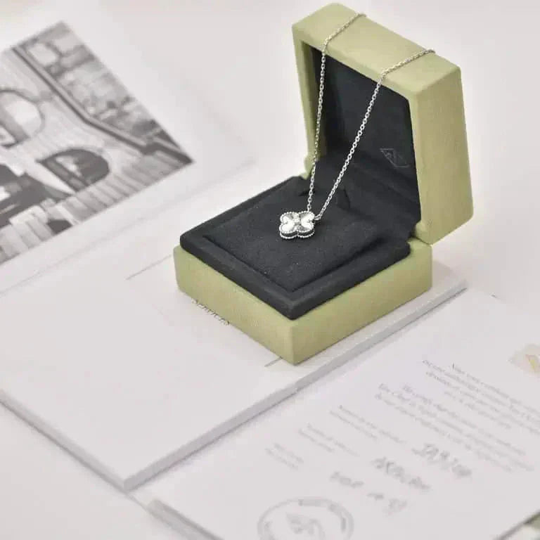 [Demi jewelry]CLOVER  15MM DIAMOND LASER NECKLACE SILVER