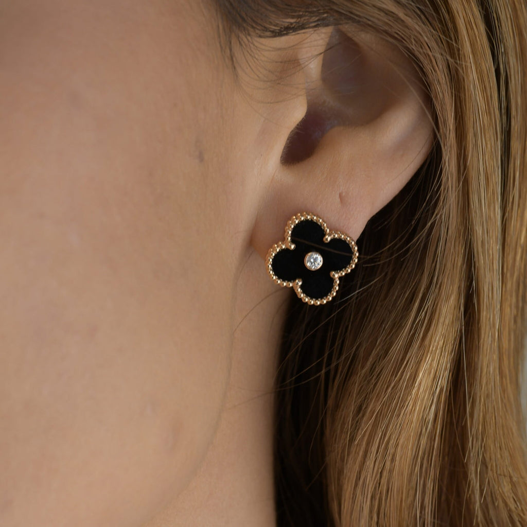 [Demi jewelry]CLOVER MEDIUM 1 MOTIFS ONYX DIAMOND EARRINGS