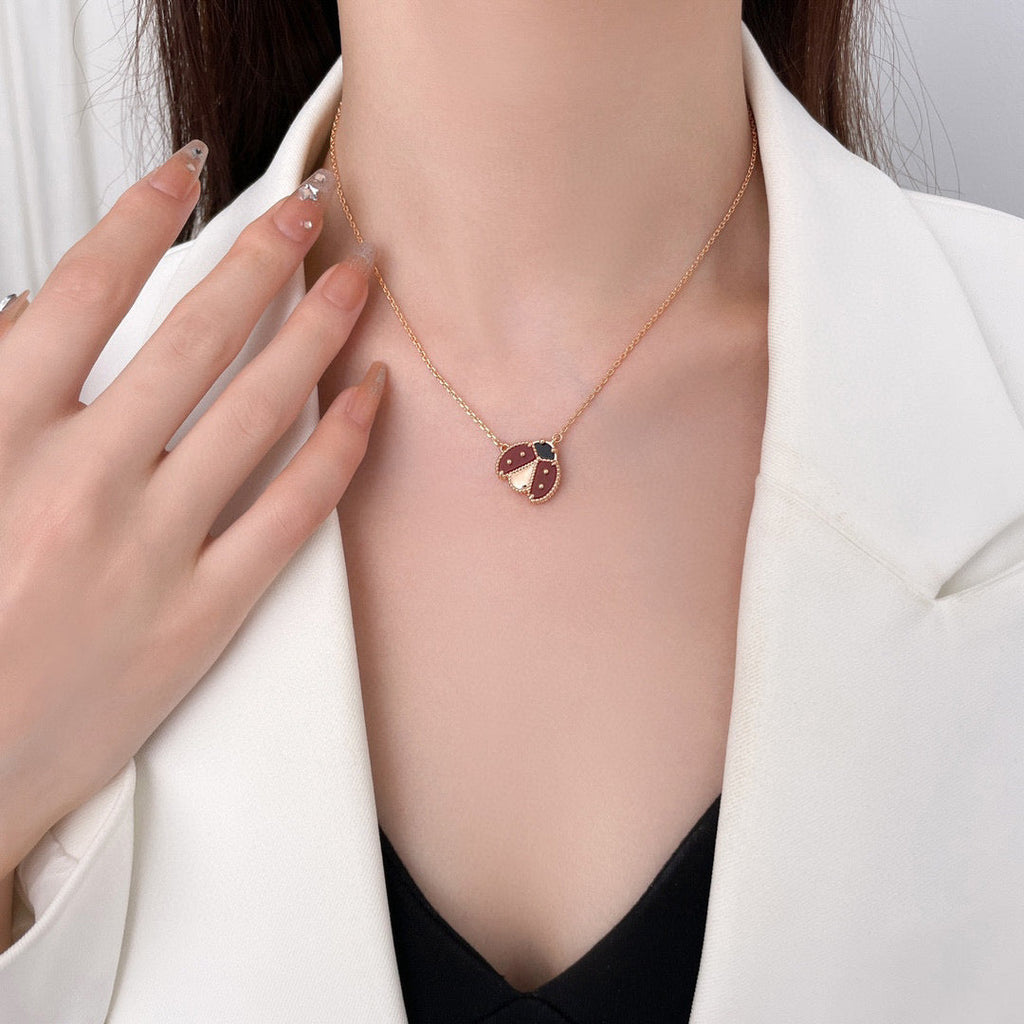 [Demi jewelry]LUCKY  CARNELIANS LADYBUG NECKLACE